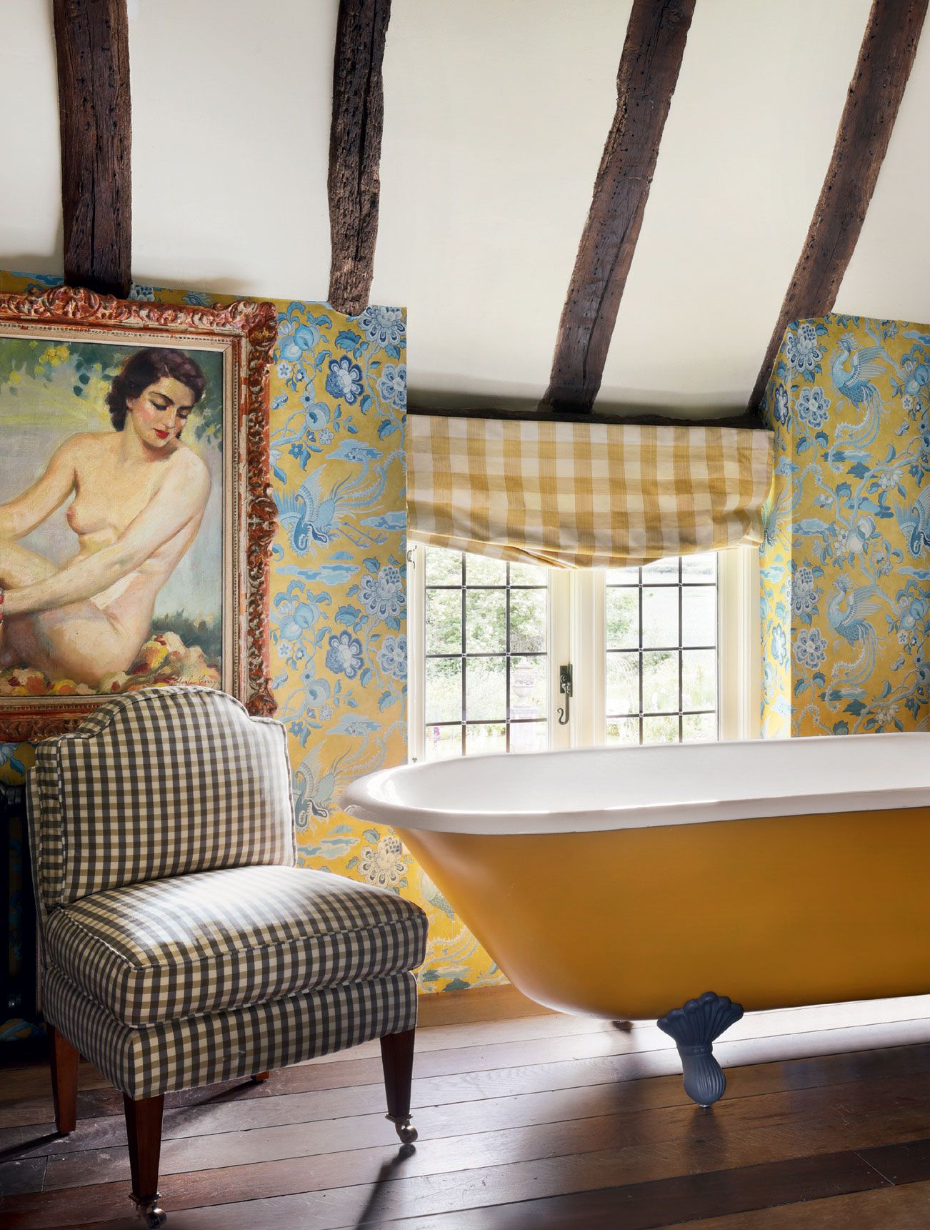 beautiful baths for every kind of house. House & Garden