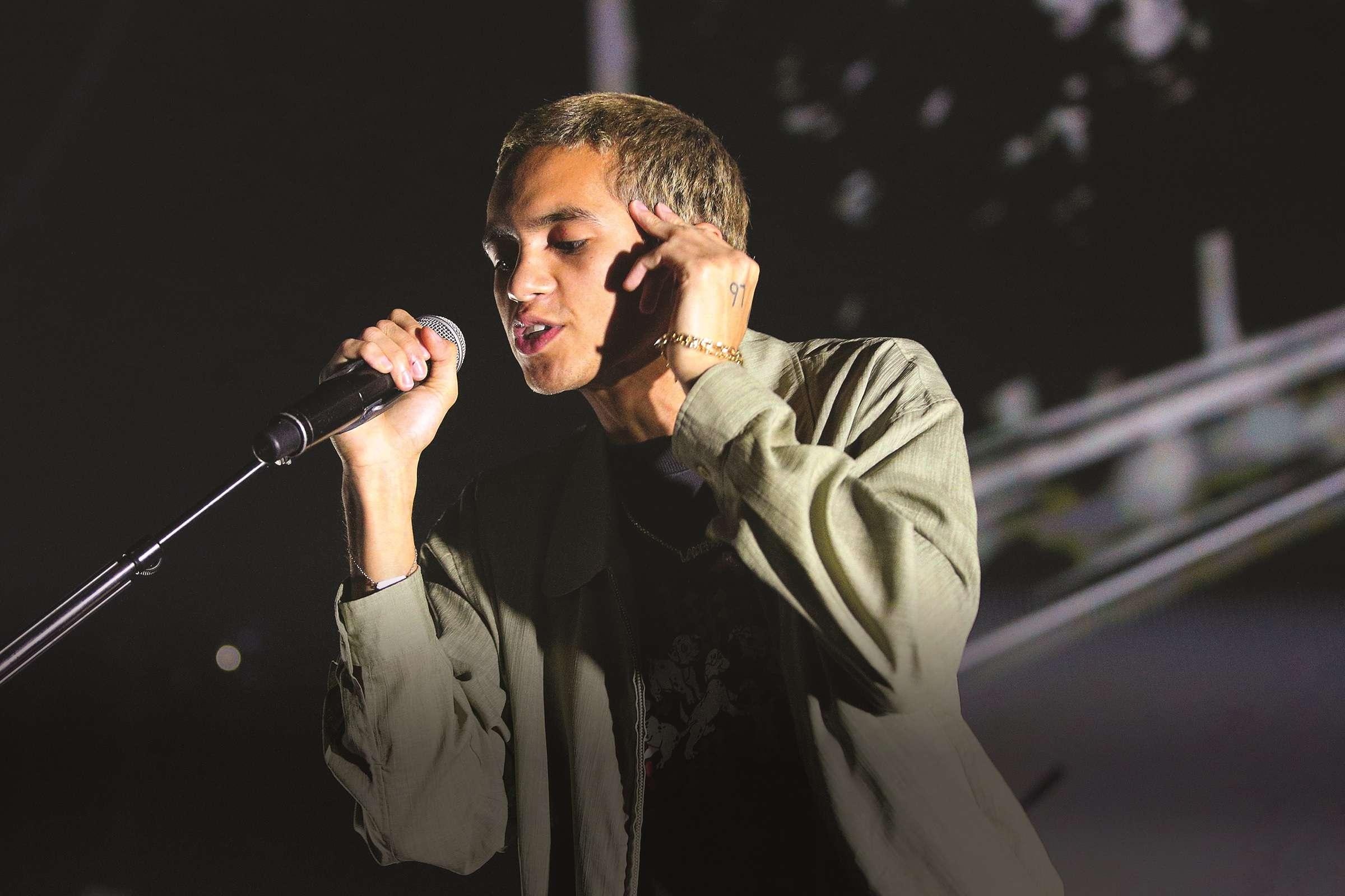 Dominic Fike Wallpaper