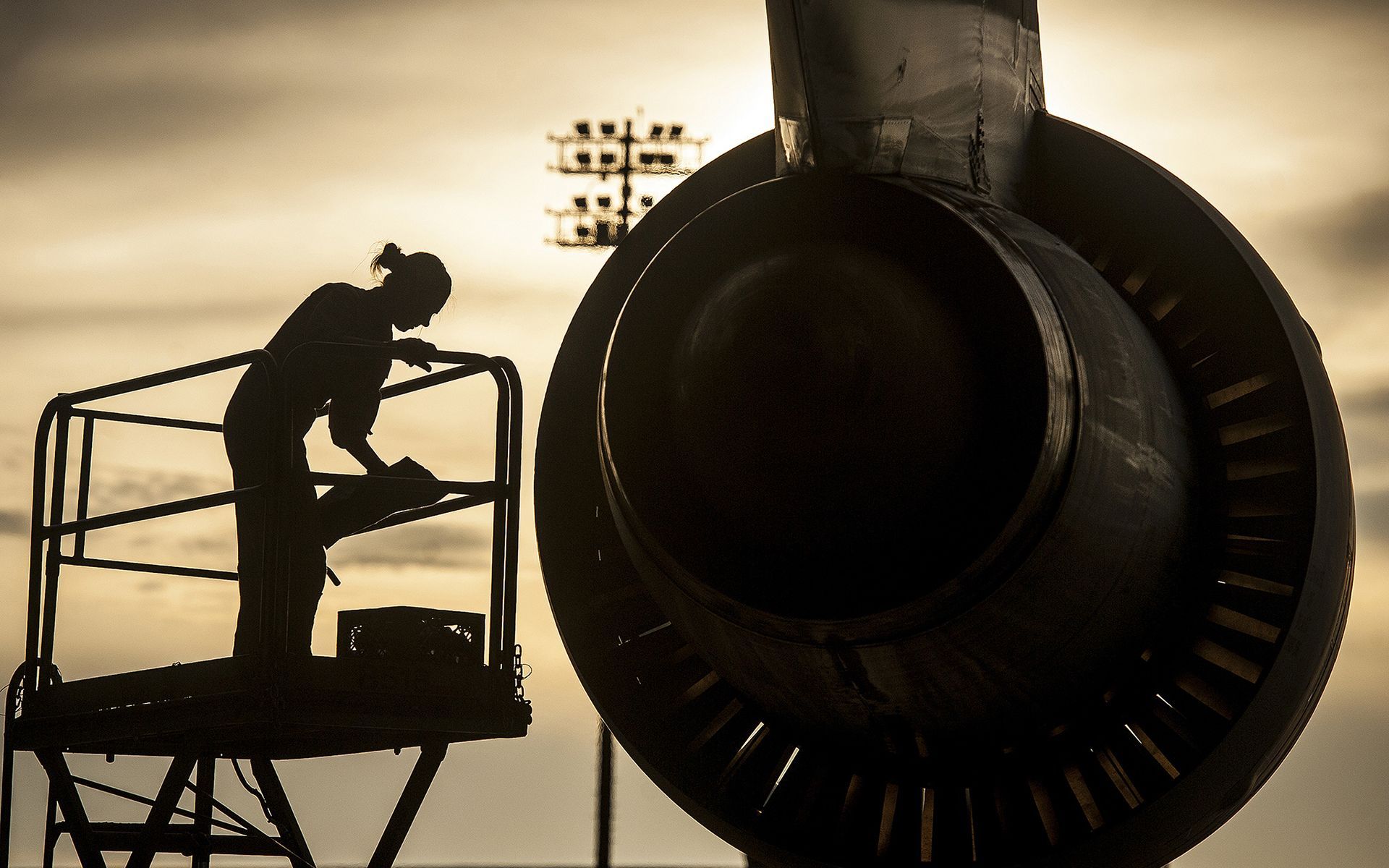 Aircraft Mechanic Wallpaper, HD Aircraft Mechanic Background on WallpaperBat