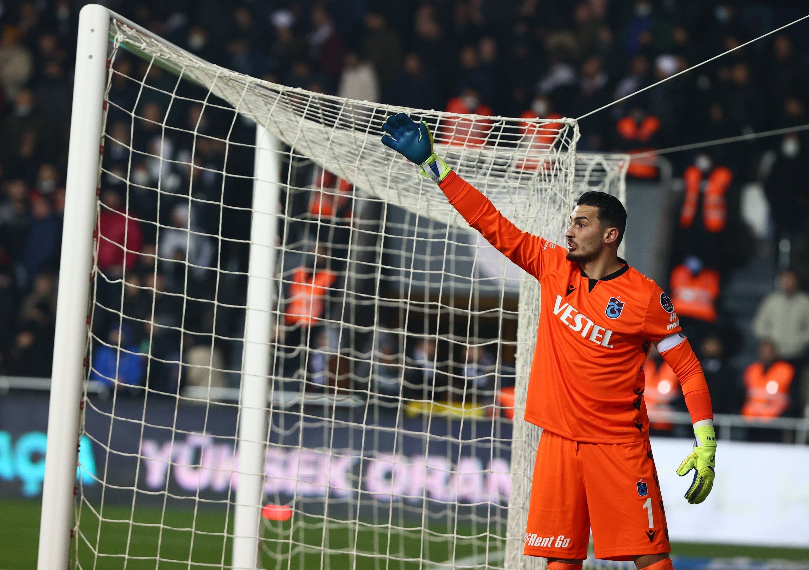 Trabzonspor's Çakır bests goalkeepers from top European leagues