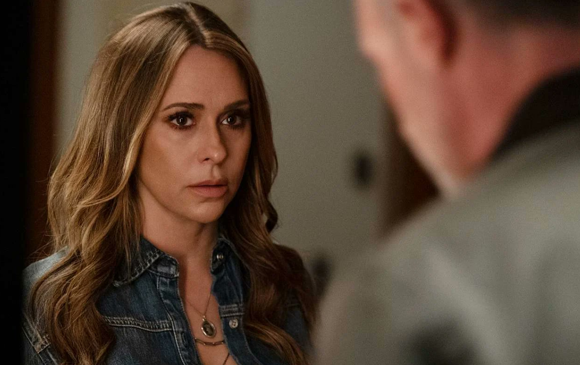 I Know What You Did Last Summer' Image Love Hewitt & Freddie Prinze Jr. Are Back!