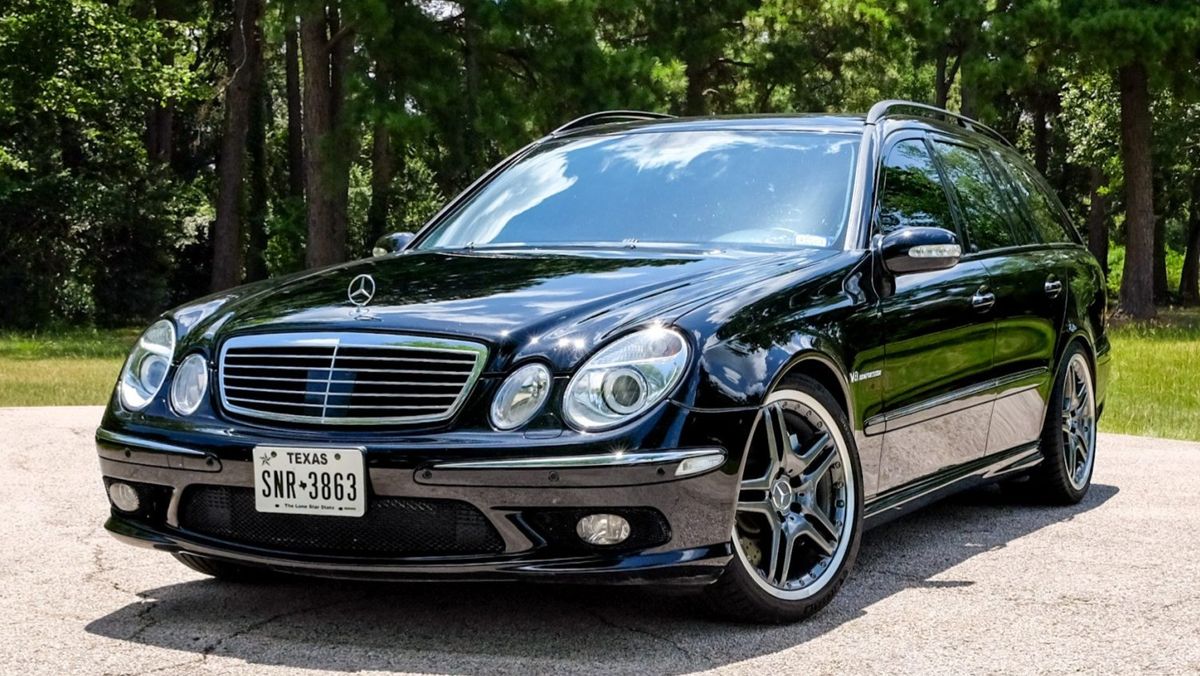 Mercedes Benz E55 AMG Wagon VIN: WDBUH76J16A841961