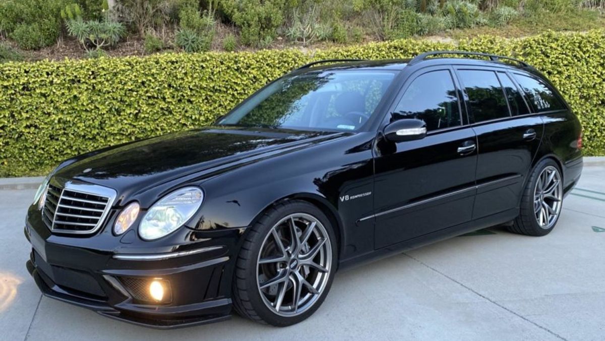 Mercedes Benz E55 AMG Wagon VIN: WDBUH76J96A859477