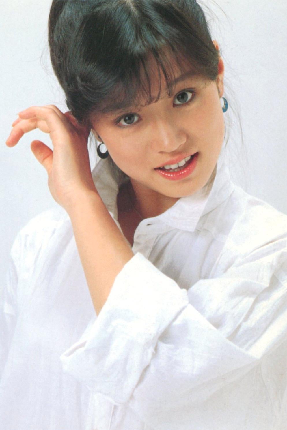My akina nakomori wallpaper (i made)