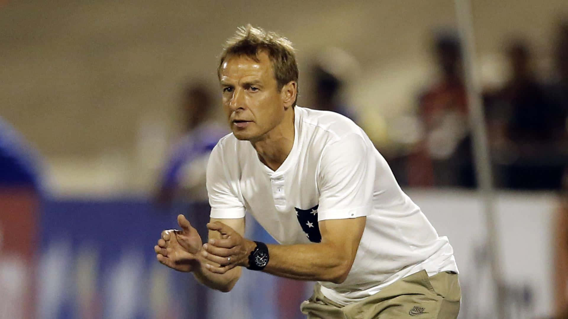 Download Jurgen Klinsmann Bending Body Wallpaper