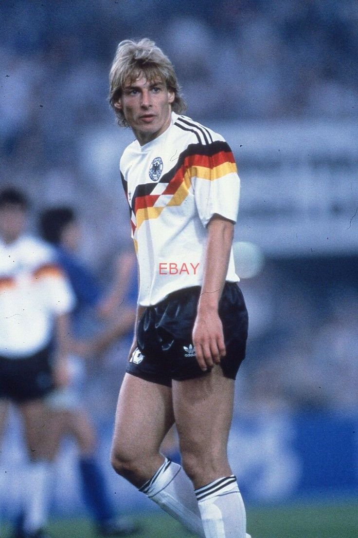 esporte. Jurgen klinsmann, Best football players, Soccer shorts