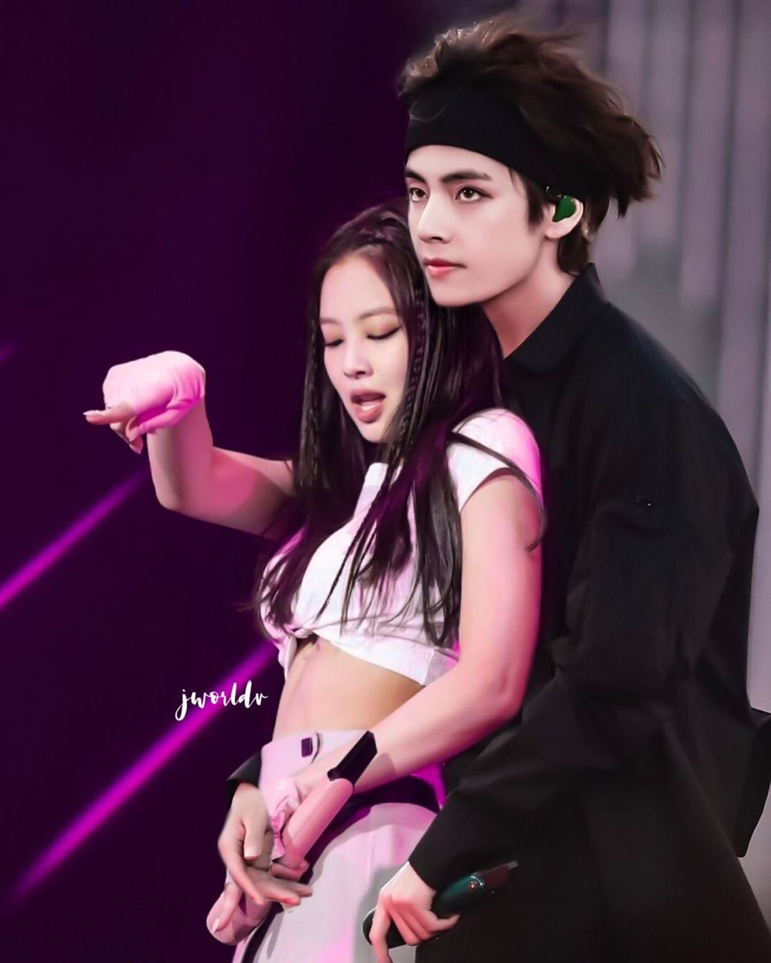 Jennie and Taehyung ideas. taehyung, blackpink and bts, kpop couples