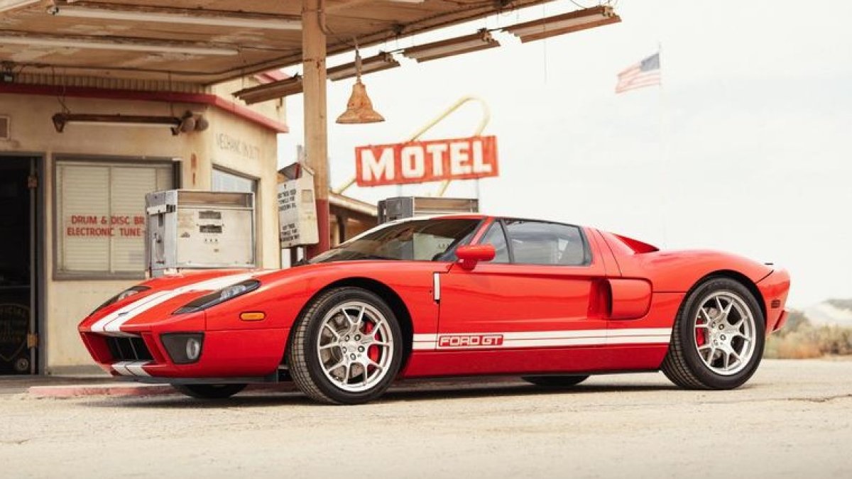 This Petersen Fundraiser Prize? A Rare 2005 Ford GT