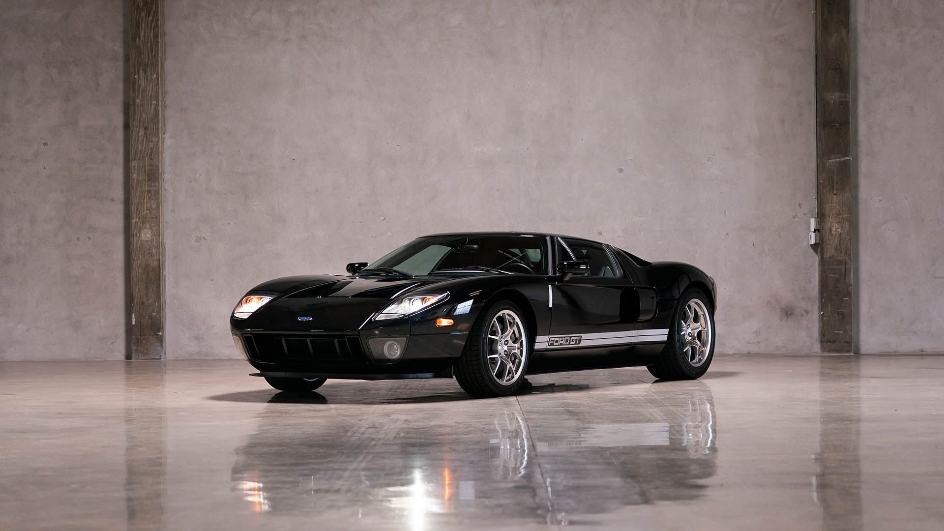 Ford GT. Monterey Jet Center 2023. Classic Car Auctions. Broad Arrow Auctions. A Hagerty Company