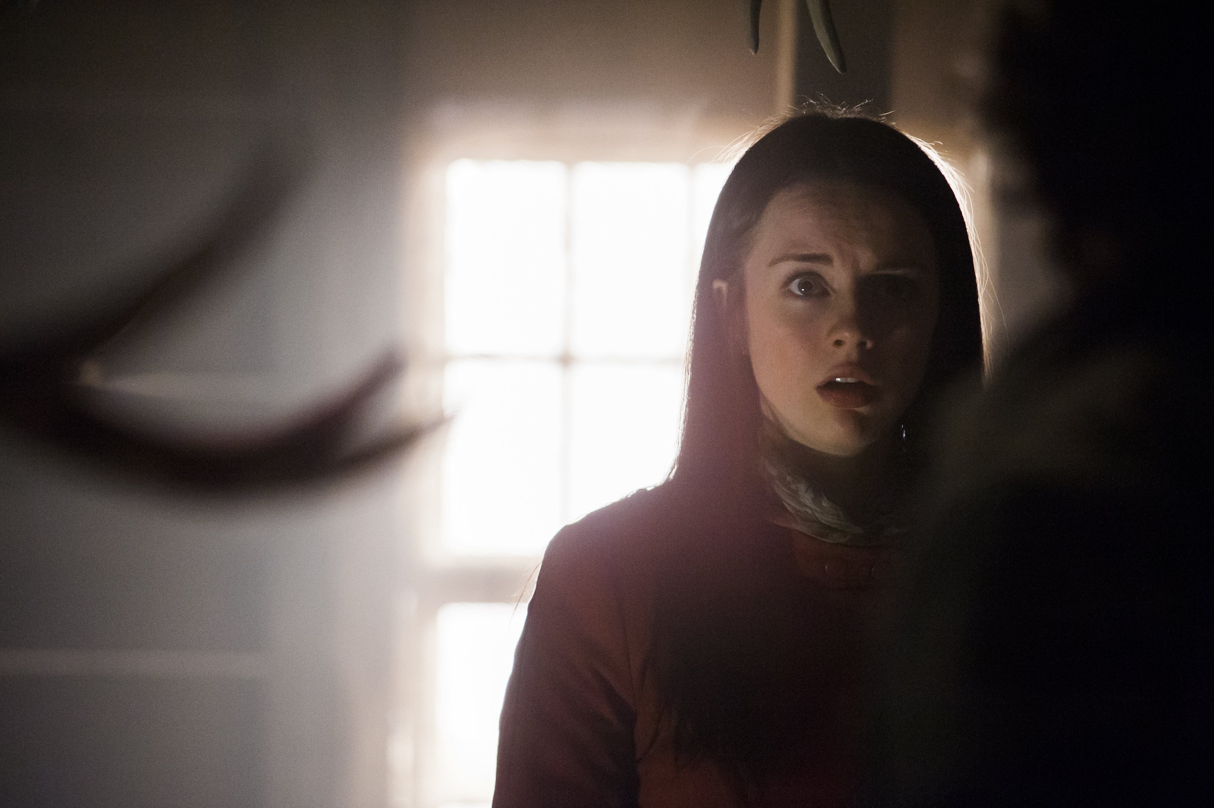 Download Caroline Dhavernas TV Show Hannibal 4k Ultra HD Wallpaper