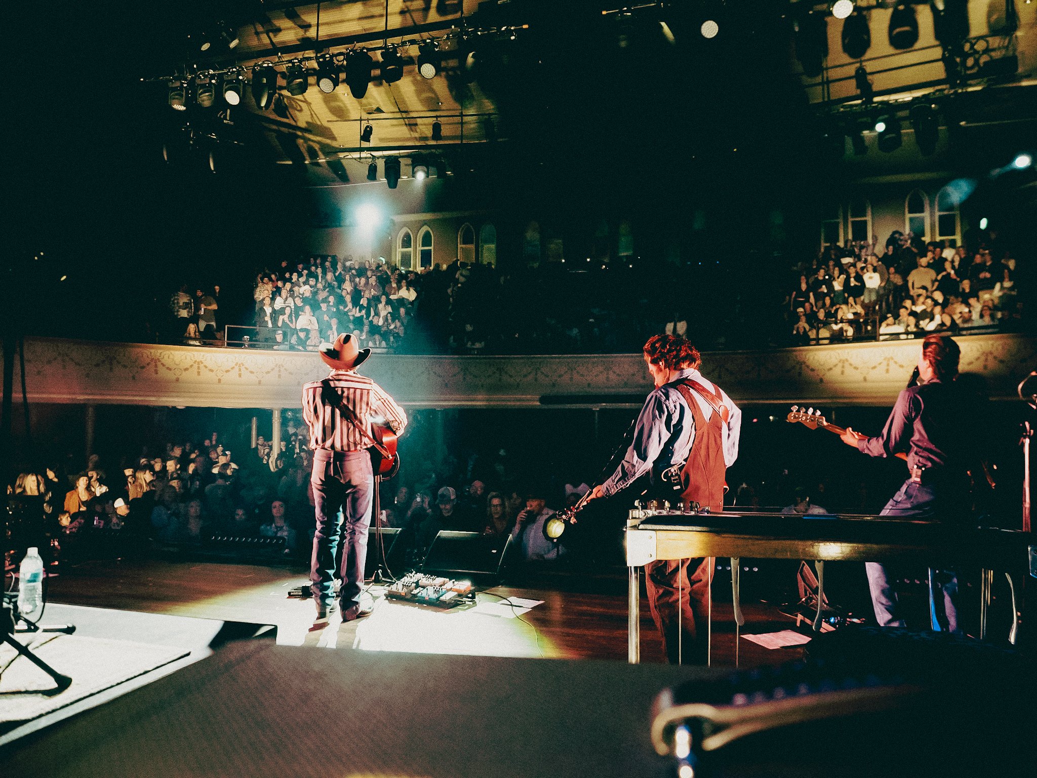 Zach Top Brings Country Music Revival To Nashville's Ryman Auditorium