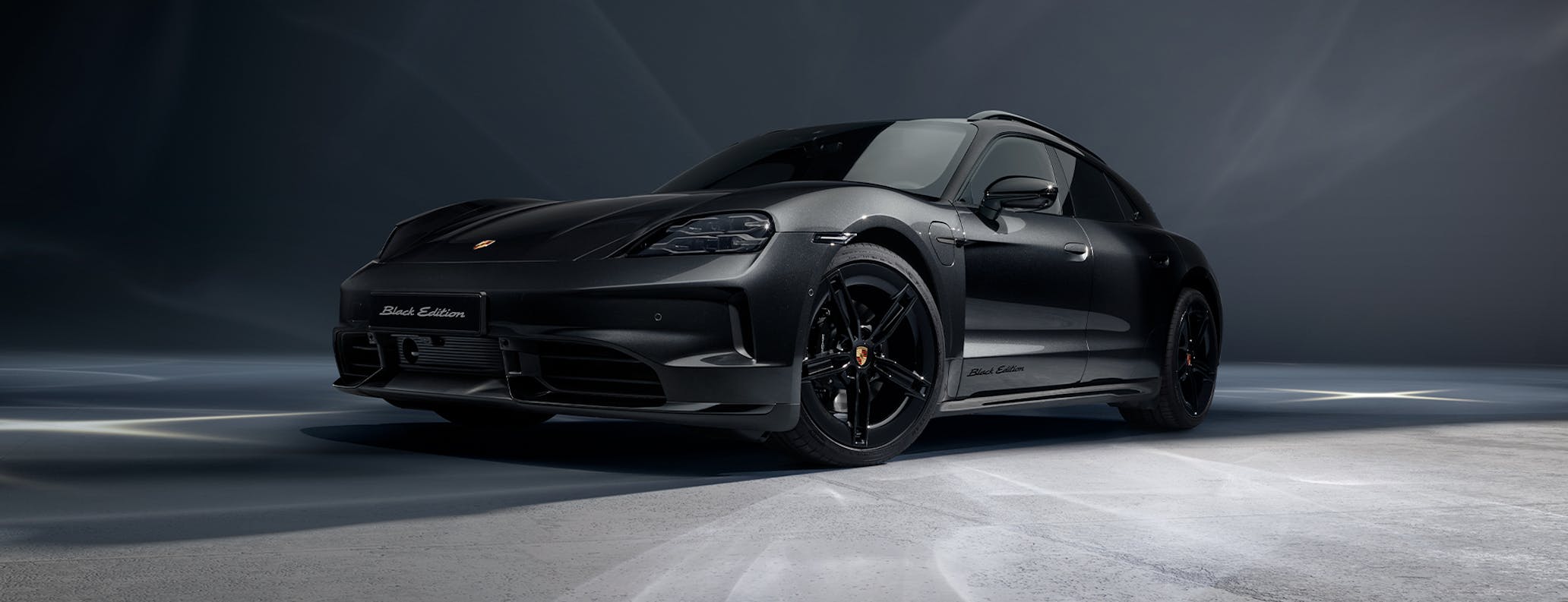 Download Porsche Taycan wallpaper