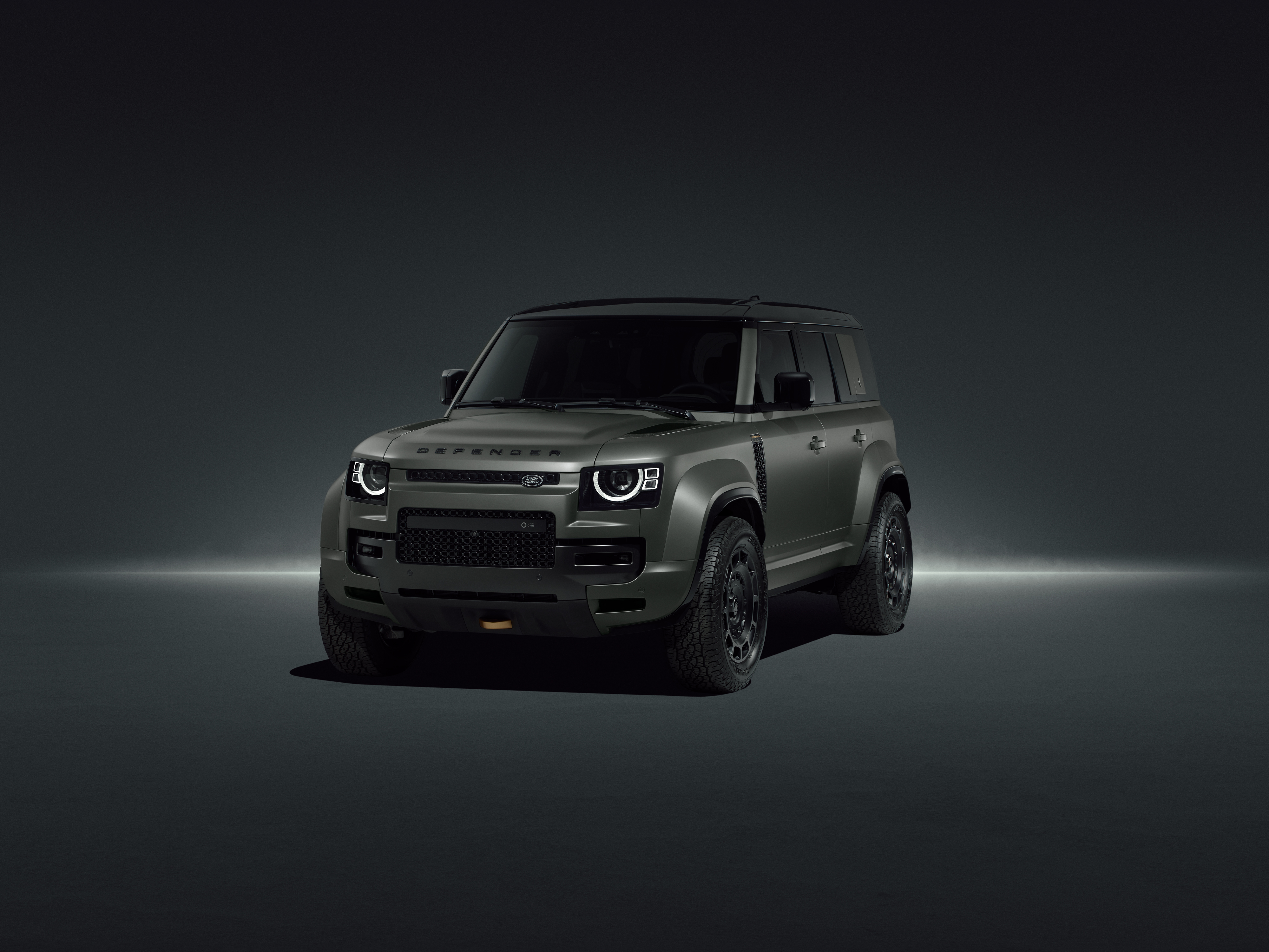 Land Rover Defender OCTA Edition One 4K Wallpaper