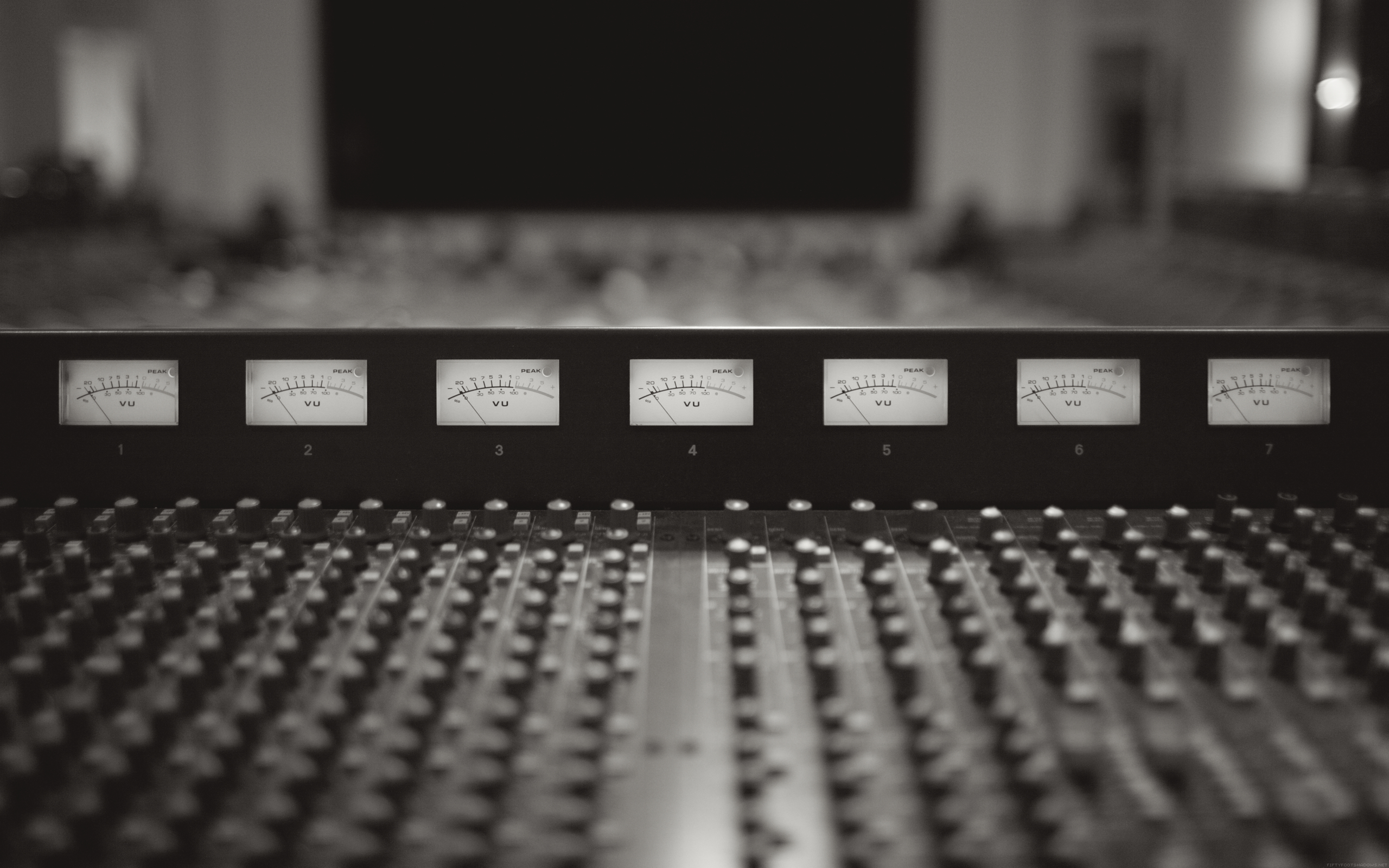 HD Music Studio Vibes: Soundboard Precision
