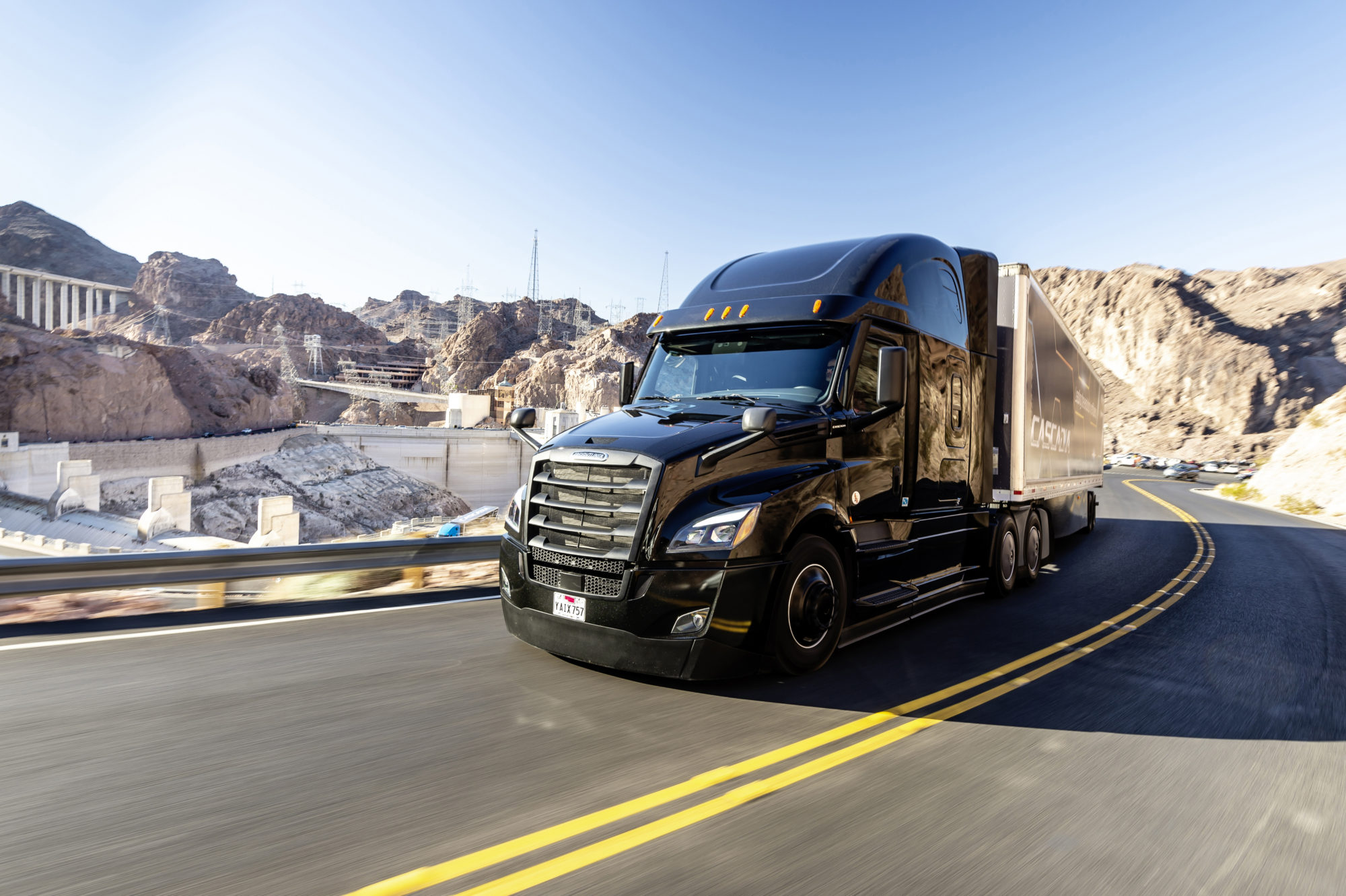 Freightliner unveils newest new Cascadia