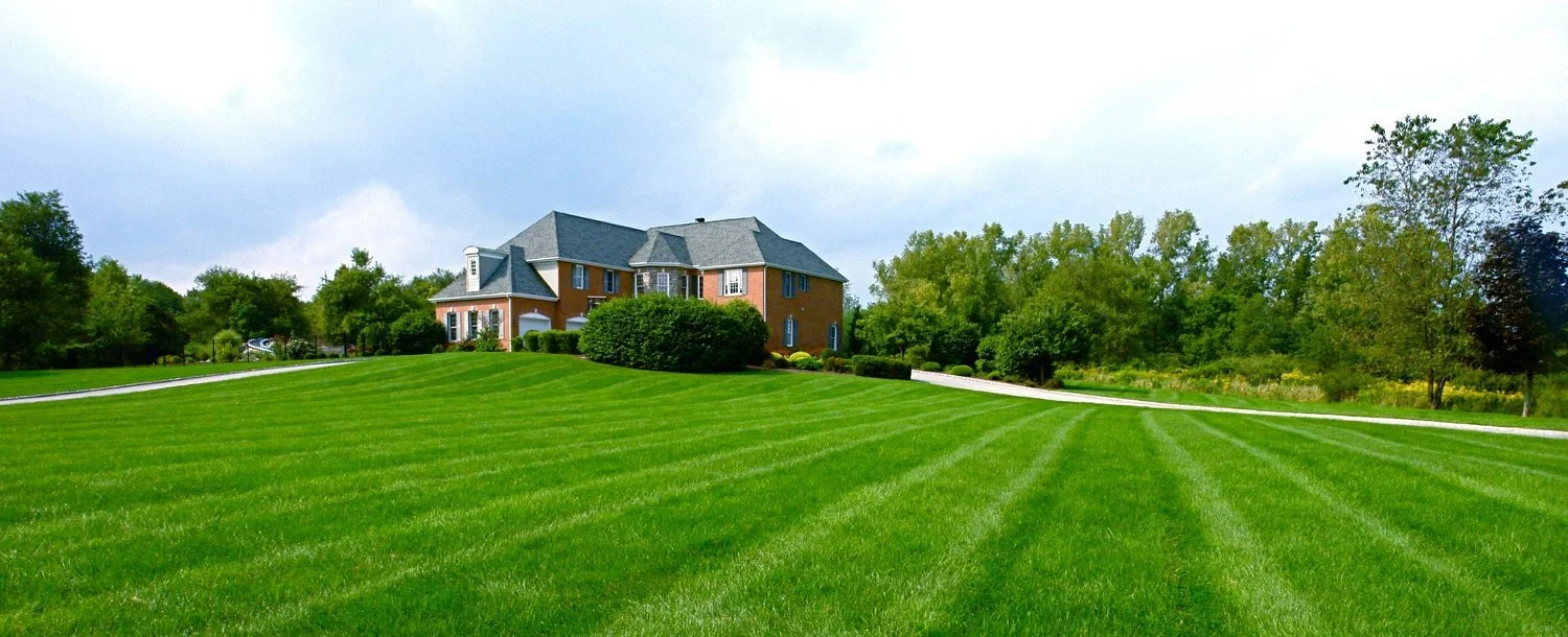 Picture Perfect Landscaping Is Achieved By A Professional Lawn Maintenance Team In The Wappinger Falls, NY Area. Lehigh Lawns & Landscaping Inc