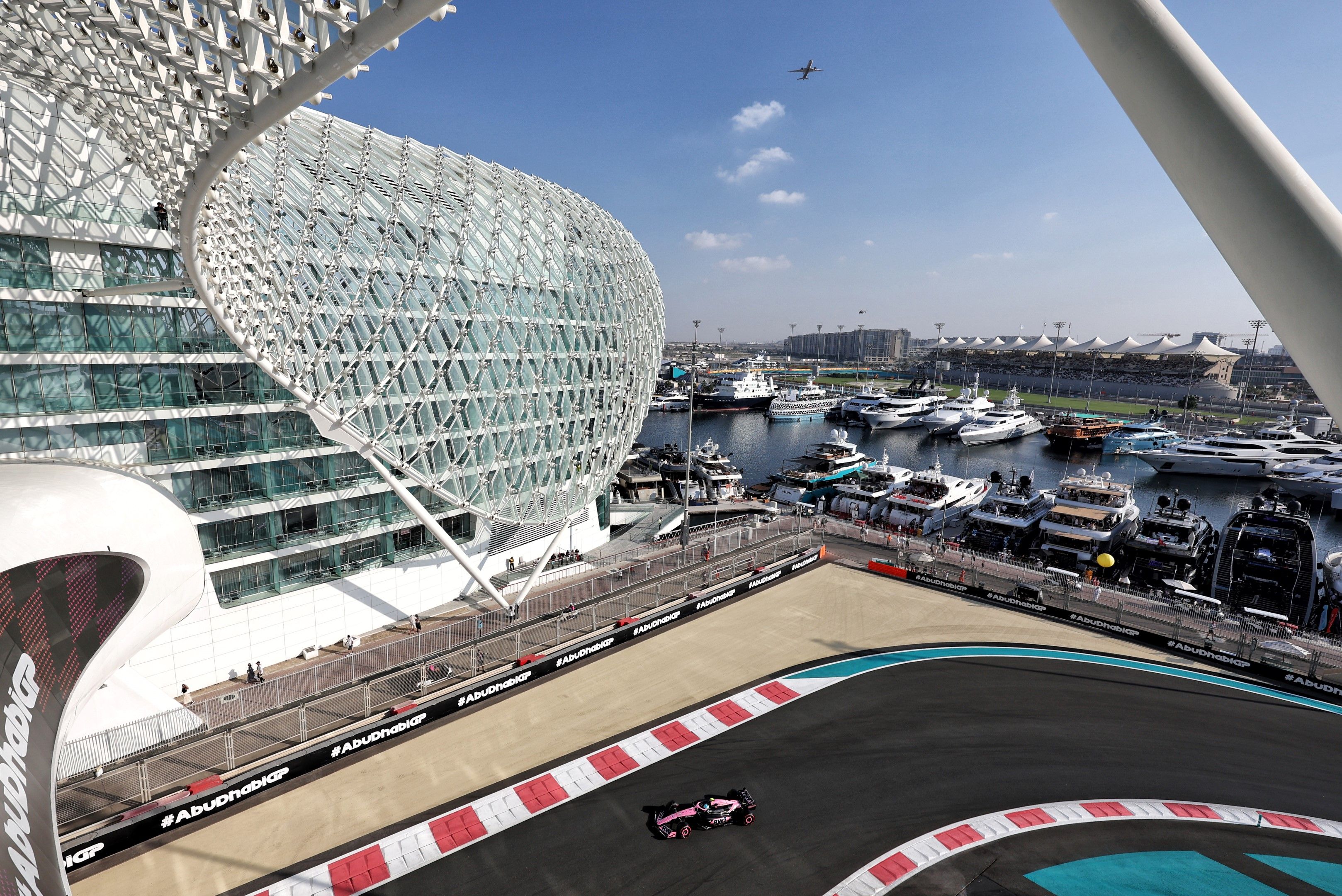 Wallpaper Photo 2024 Abu Dhabi F1 Grand Prix
