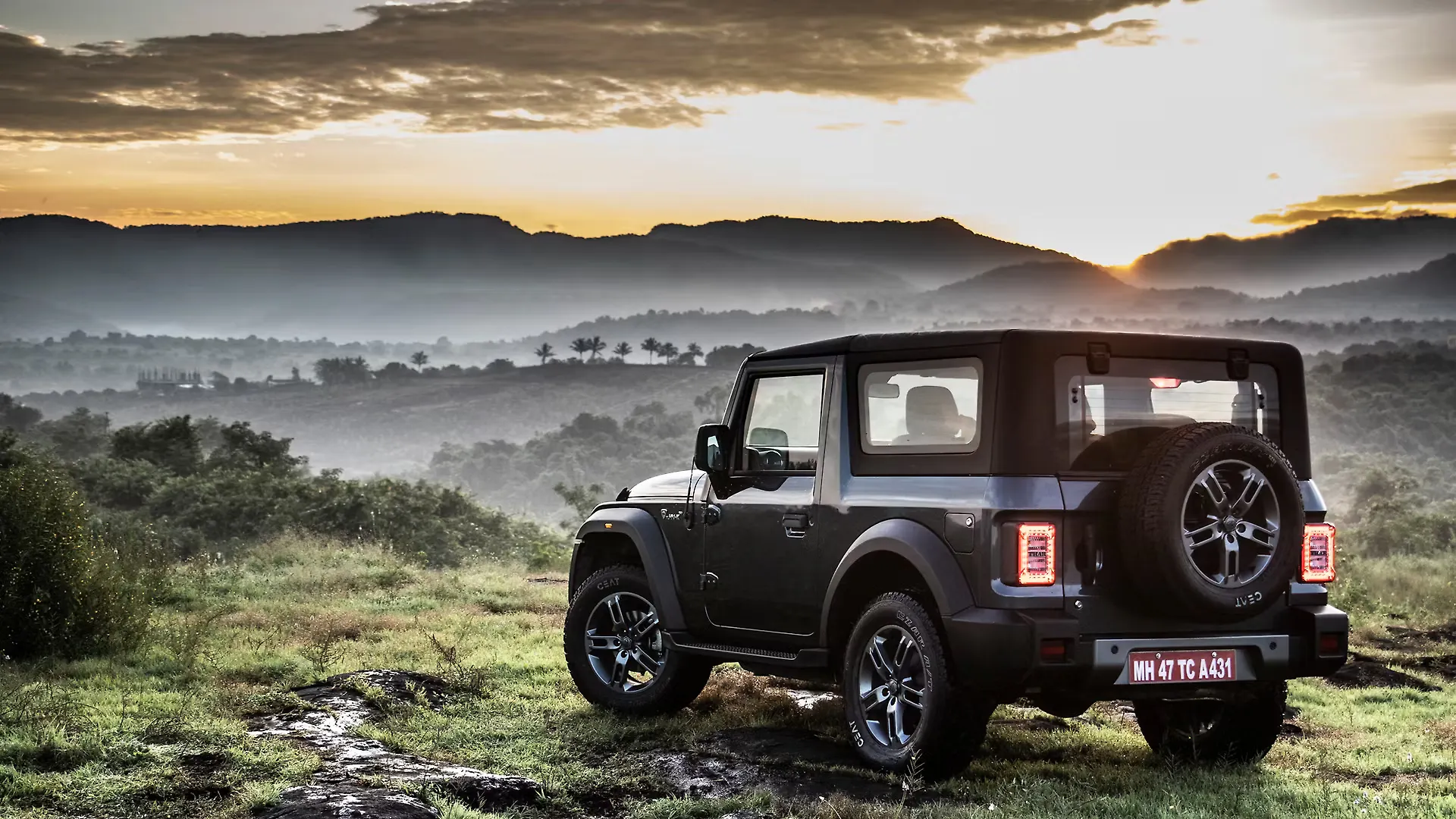 Mahindra Thar Price, Colours & Reviews