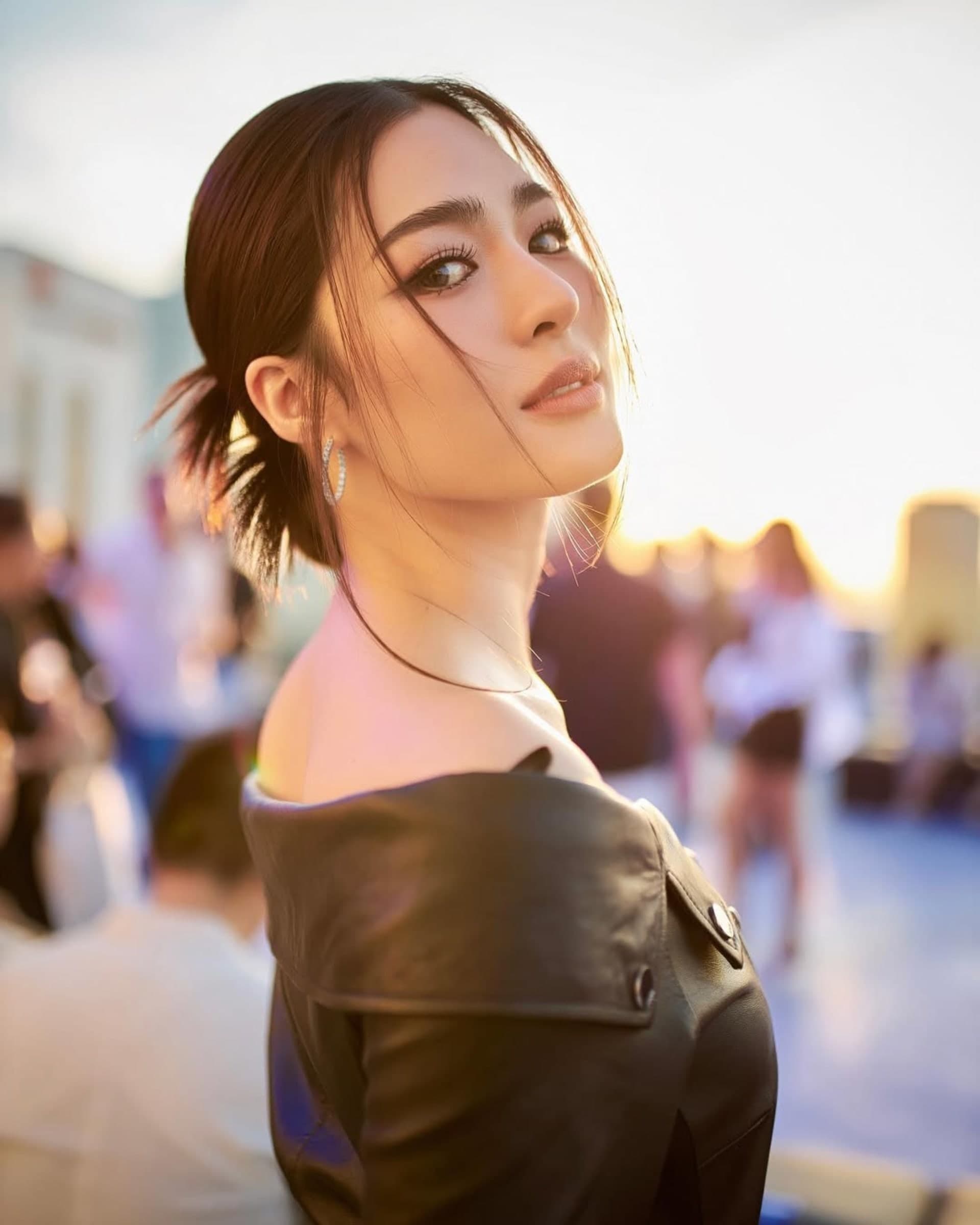 Lingling Sirilak Kwong (หลิงหลิง ศิริลักษณ์ คอง)