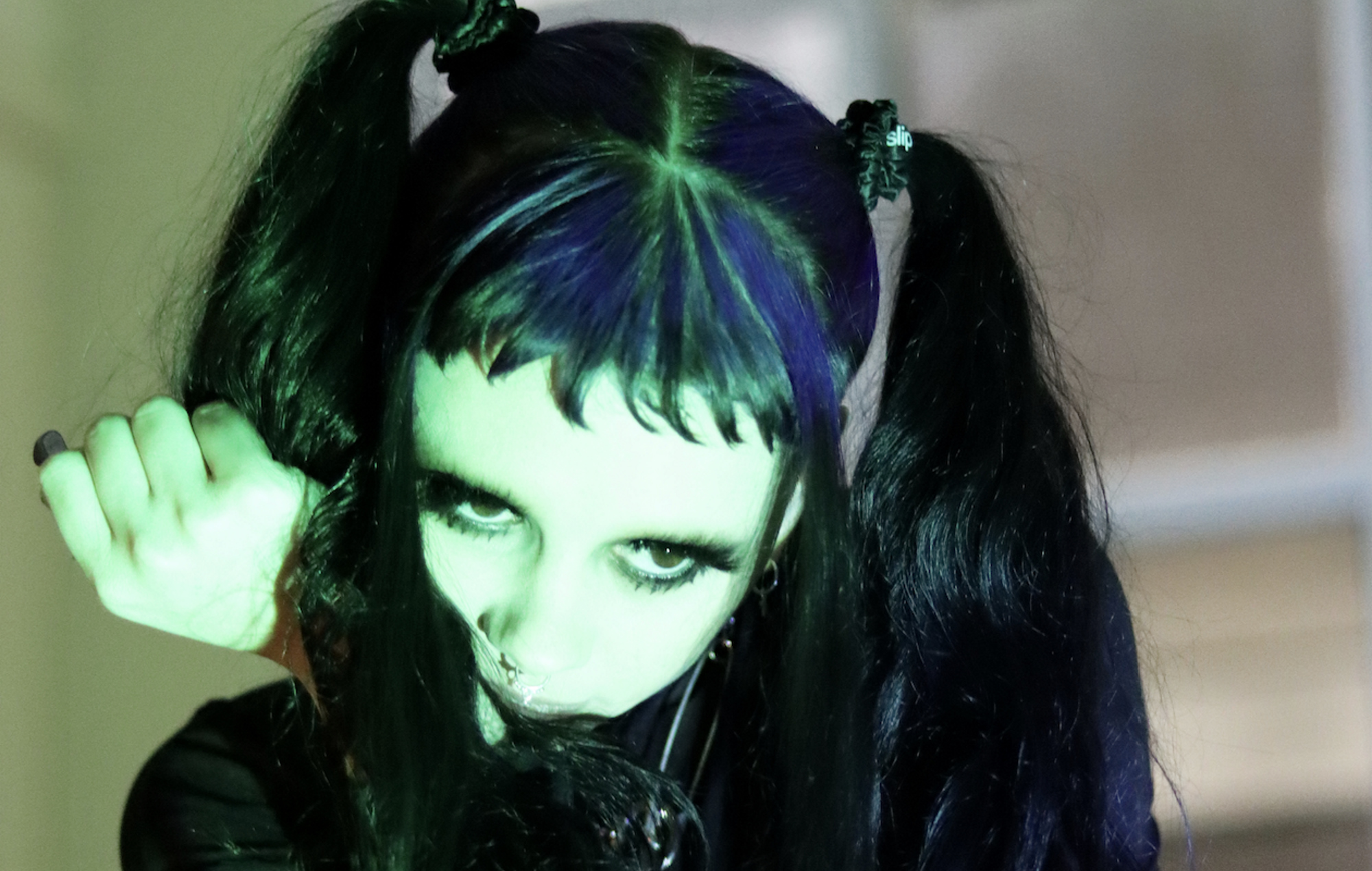 Zheani announces new EP 'I Hate People on the Internet', shares 'Napalm'