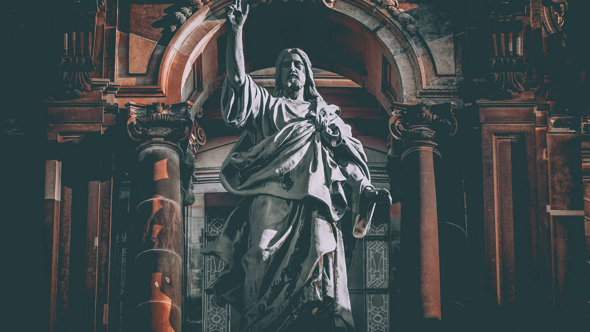 Download Statue Jesus Desktop Wallpaper