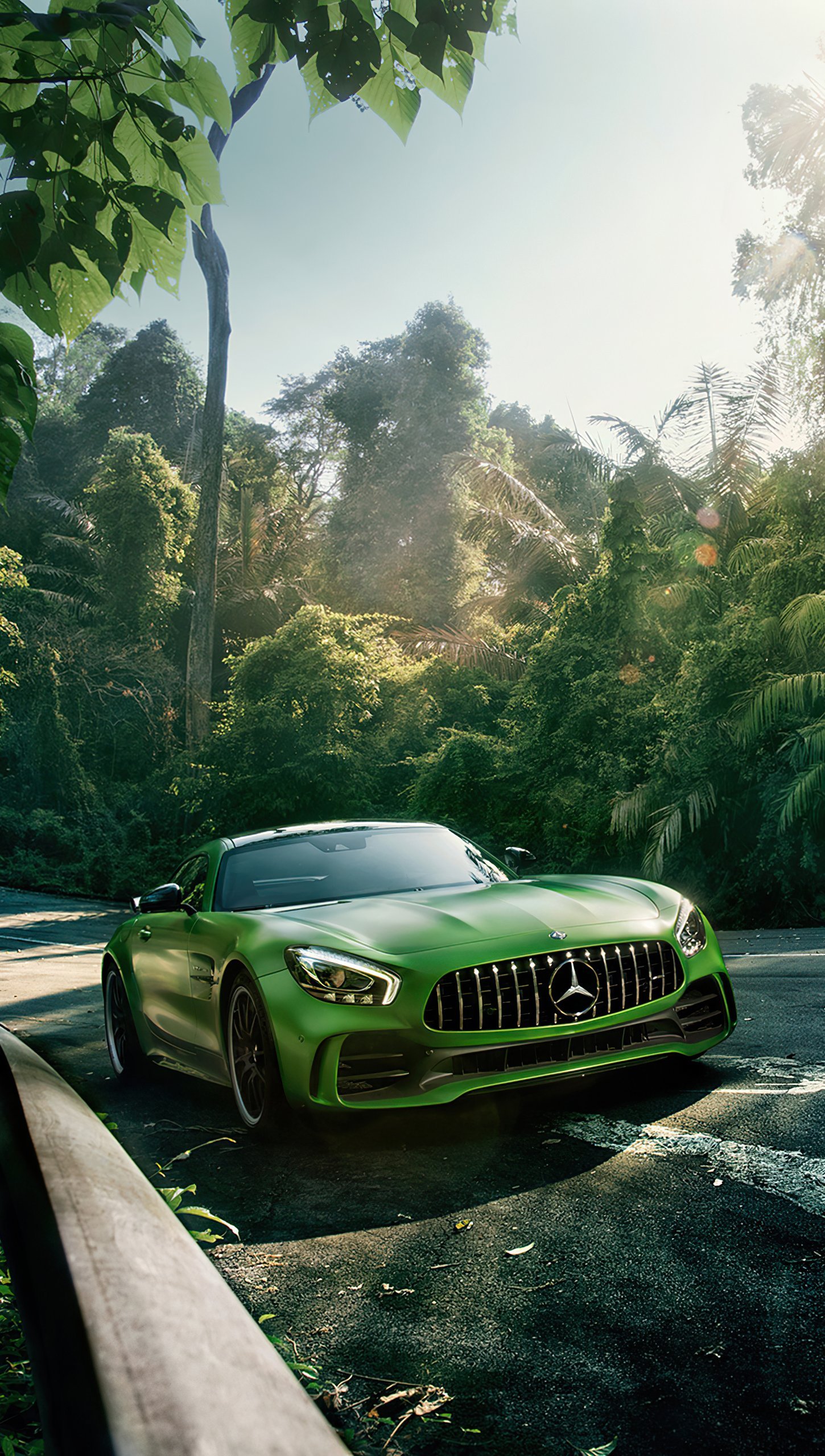 Green Mercedes AMG GTR Wallpaper 4k for iPhone and Mobile Phone