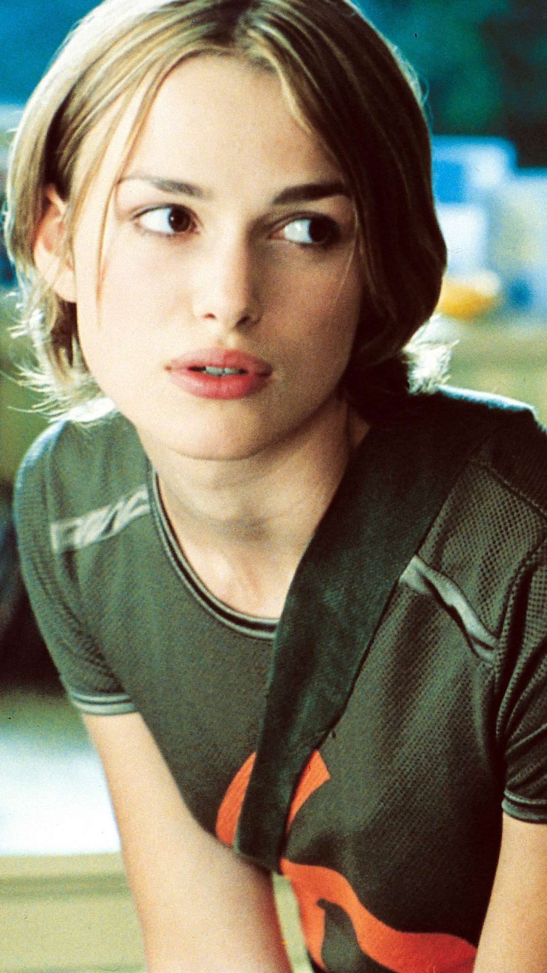 Phone wallpaper: Movie, Bend It Like Beckham, Keira Knightley 1313019