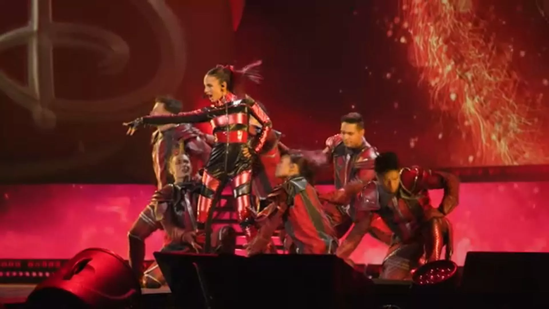 Descendants Zombies Worlds Collide Tour Brings Crossover Fun To LA For Live Concert Los Angeles