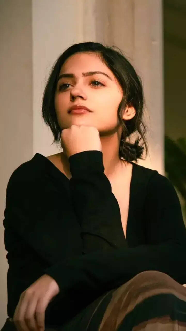 Saiyaara' star Aneet Padda's most stunning picture that you simply can't miss!