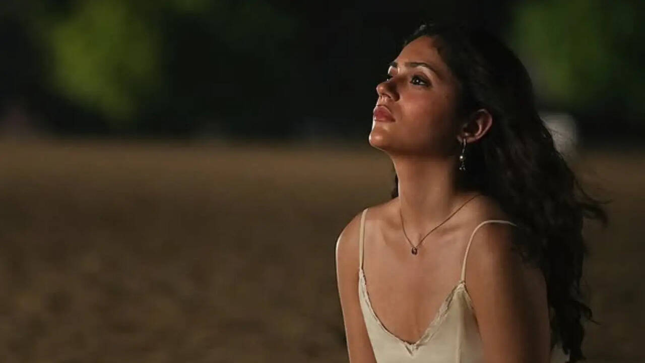 Aneet Padda Says Generous Love For Saiyaara Sits 'Heavy In My Chest: Scared Of What's Next