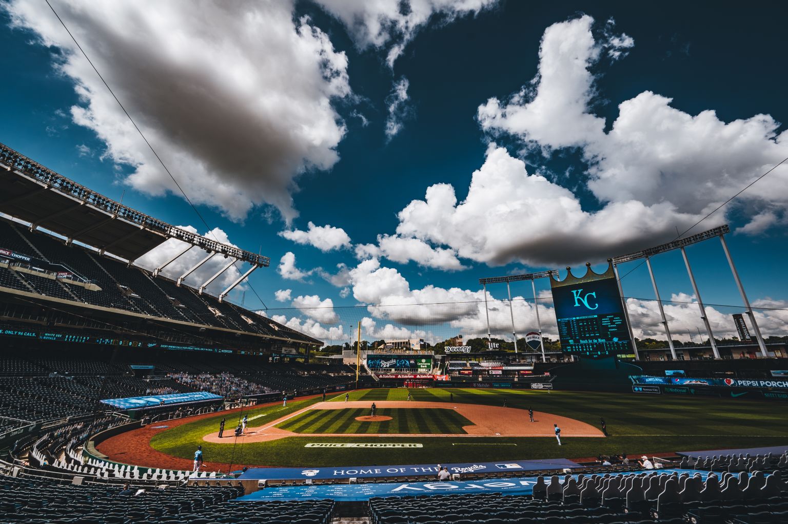 Kansas City Royals Make Up For Lost Time With Fans With A Win On Opening Day. KCUR City news