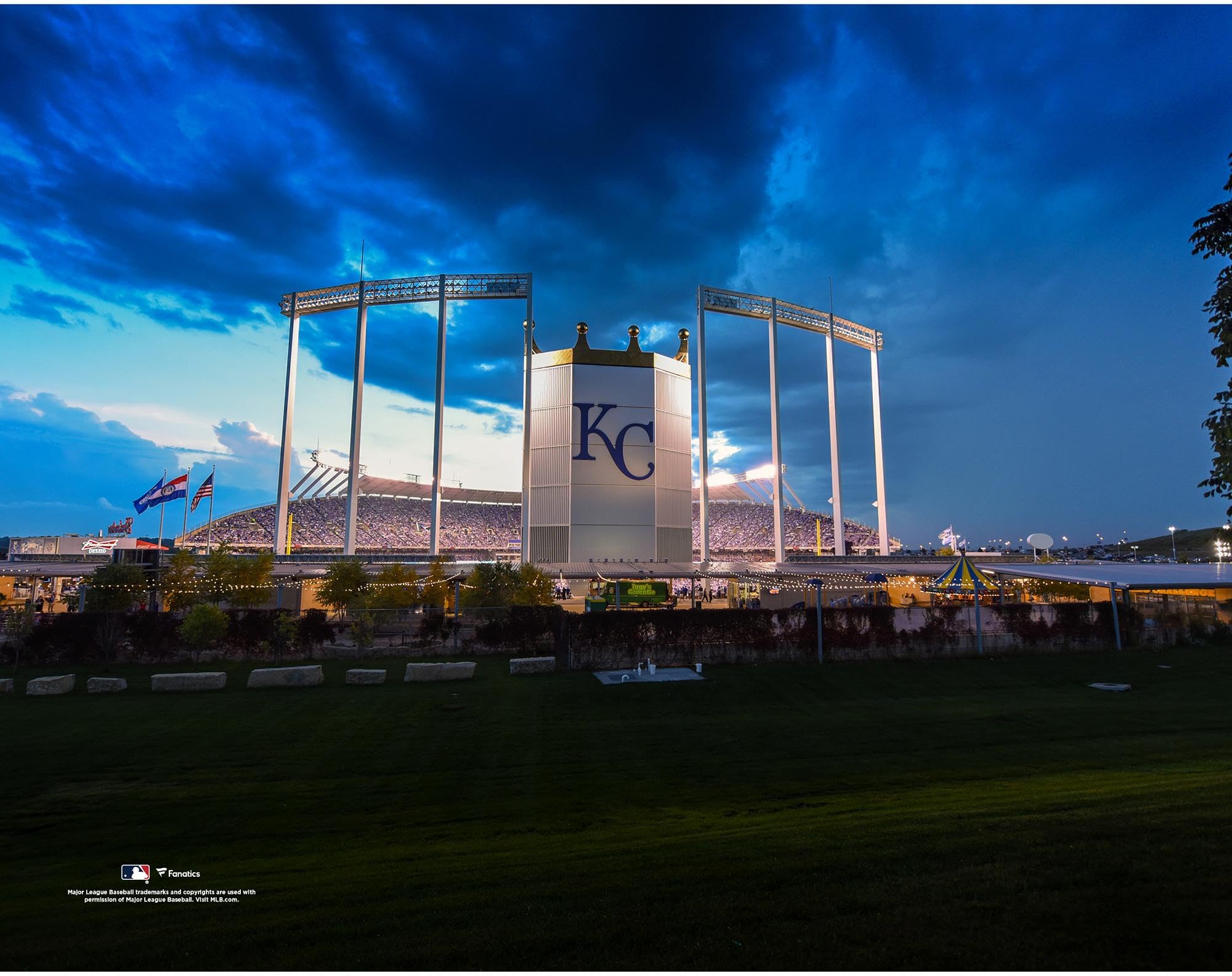 Kauffman Stadium Kansas City Royals Unsigned Exterior View Photograph MLB Art and Prints, Collectibles & Fine Art