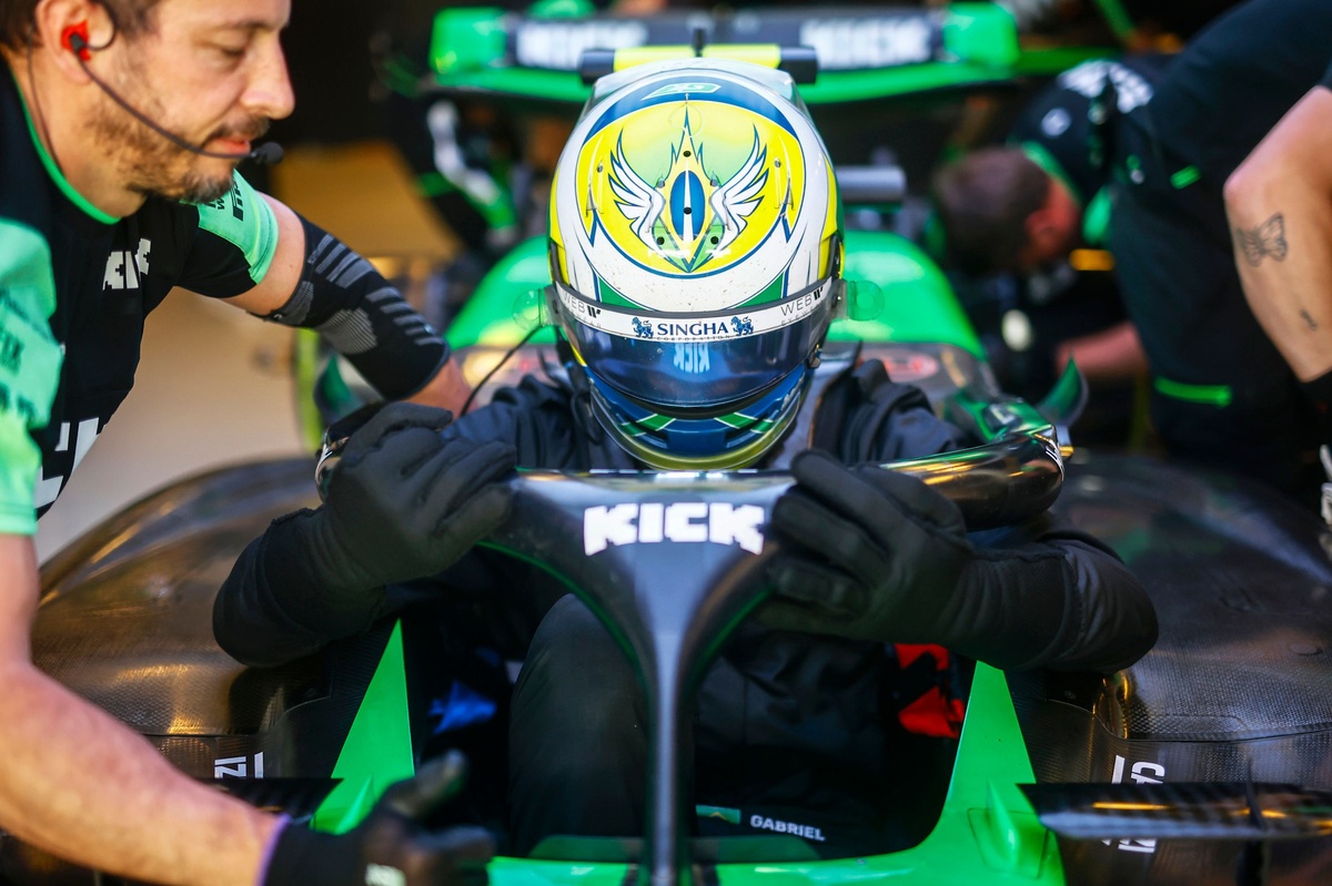 Sauber da a Bortoleto dos días de preparación en Barcelona