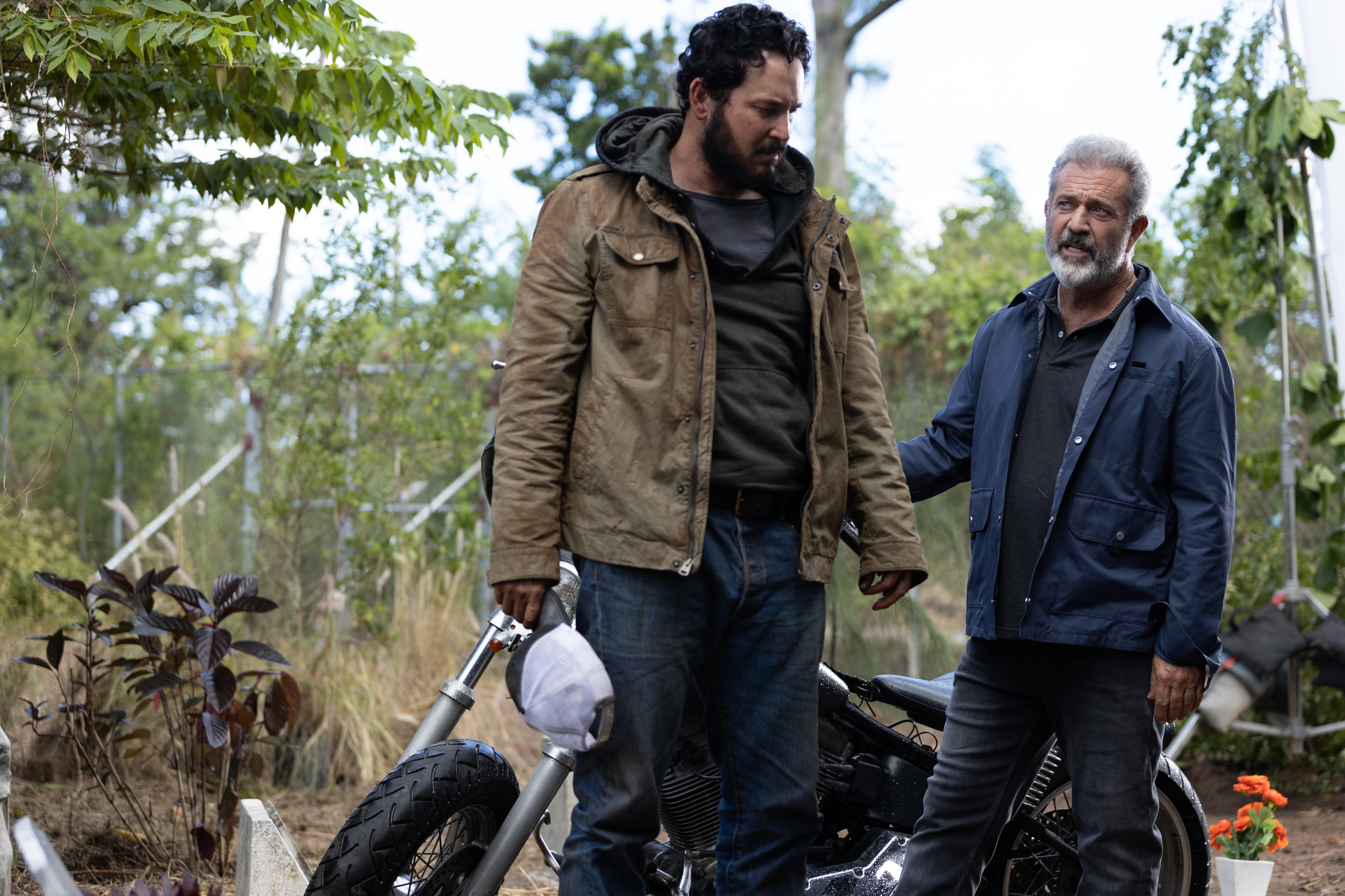 Download Mel Gibson Cole Hauser Movie Panama 4k Ultra HD Wallpaper