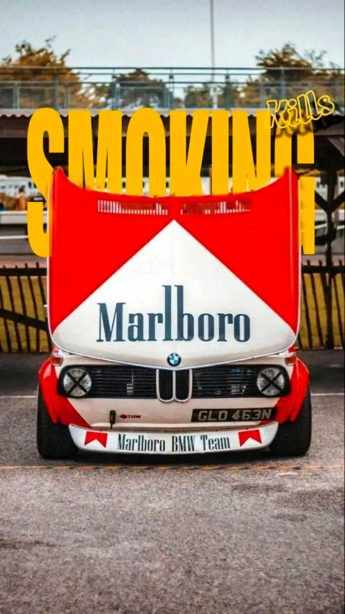 Marlboro Machine: Smoking on the Track wallpaper