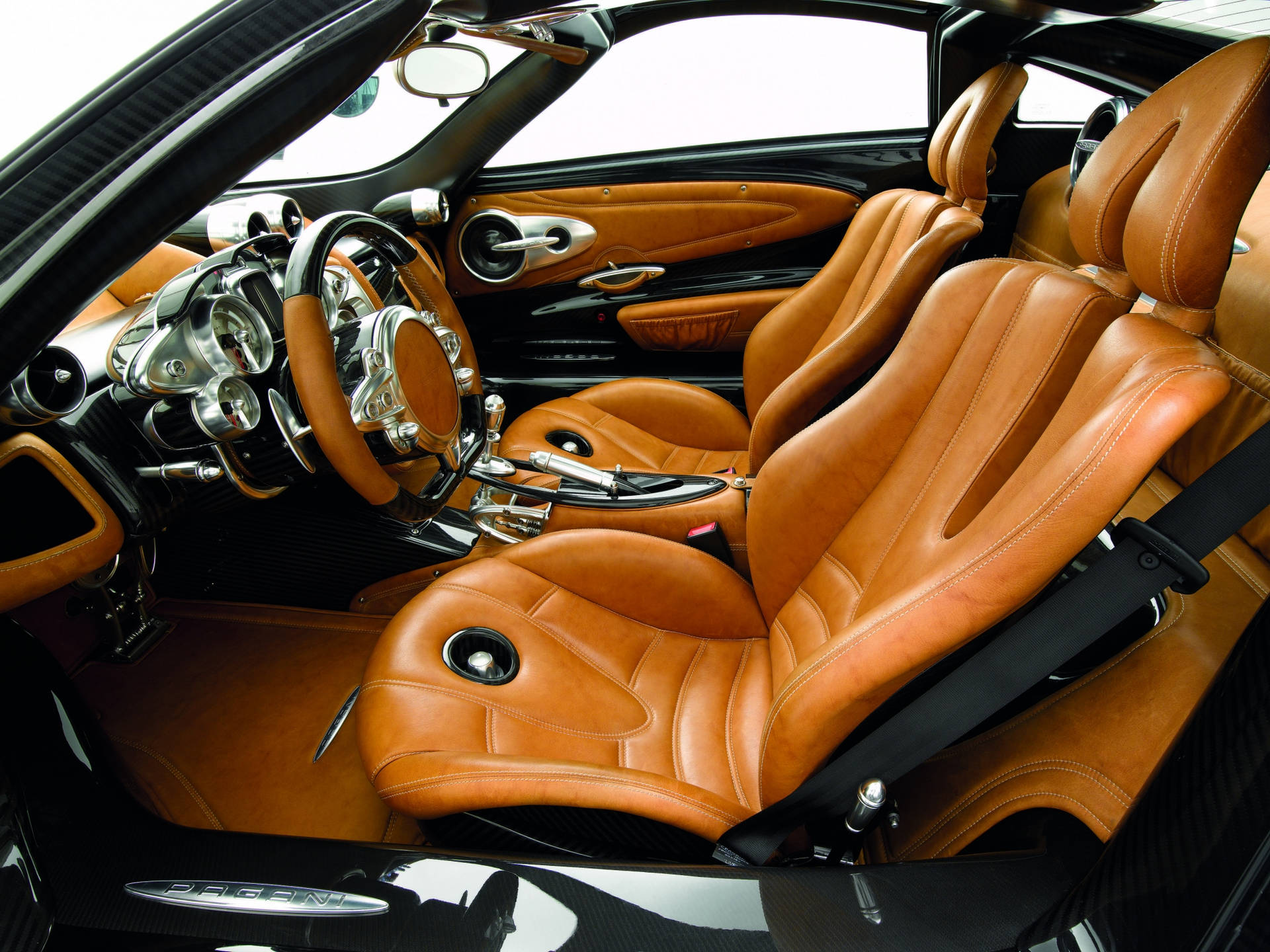 Download Pagani Huayra Interior Wallpaper