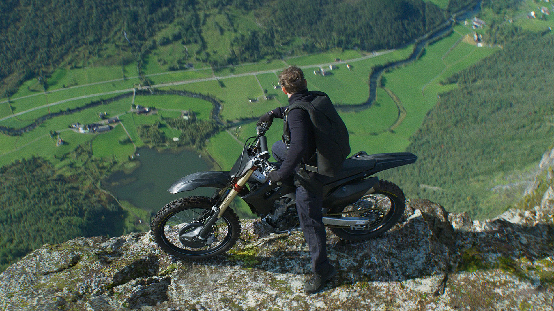 Tom Cruise's 11 most awesome movie stunts ever (and where to watch 'em)