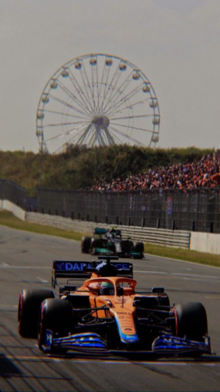 mclaren aesthetic f1 car wallpaper