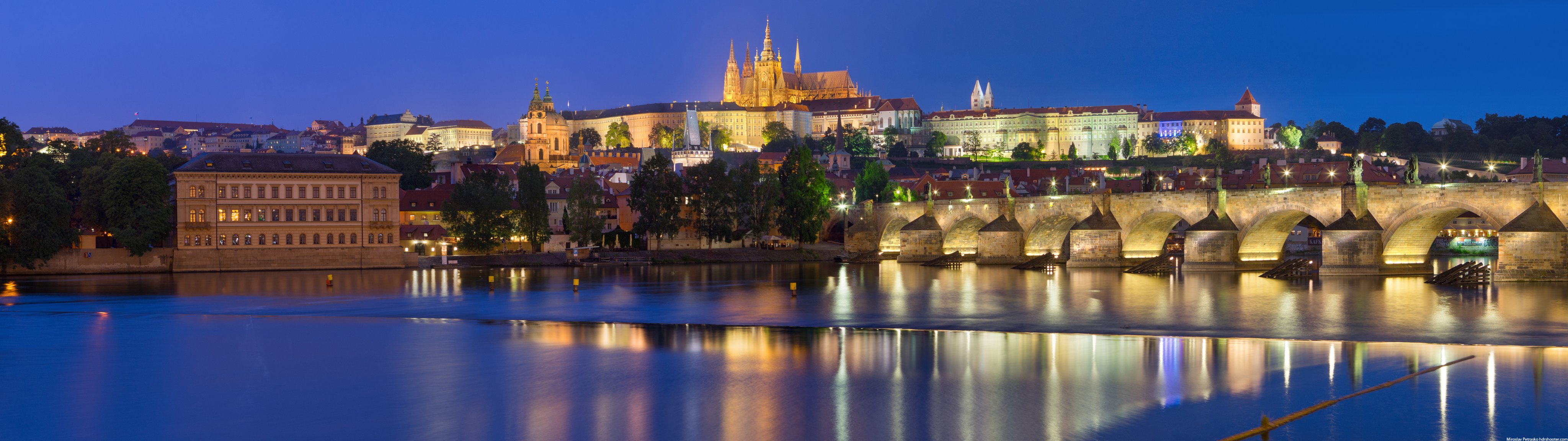 Miroslav Petrasko The Blog Today: Super Ultra Wide City Wallpaper In 5120x1440px For Download X1440 #wallpaper #prague #paris #dubai #travel #travelphotography