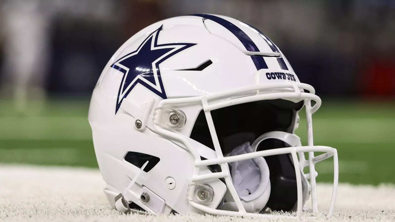 Dallas Cowboys Exec Reveals Major Update on Injured Rookie