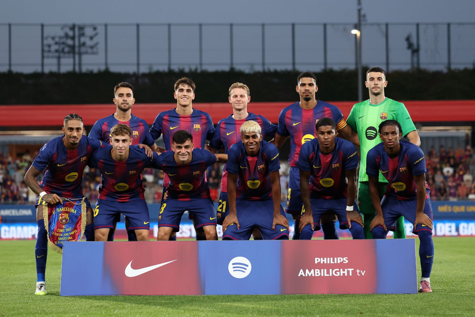 Official: Barcelona starting XI against Como. Joan Gamper Trophy