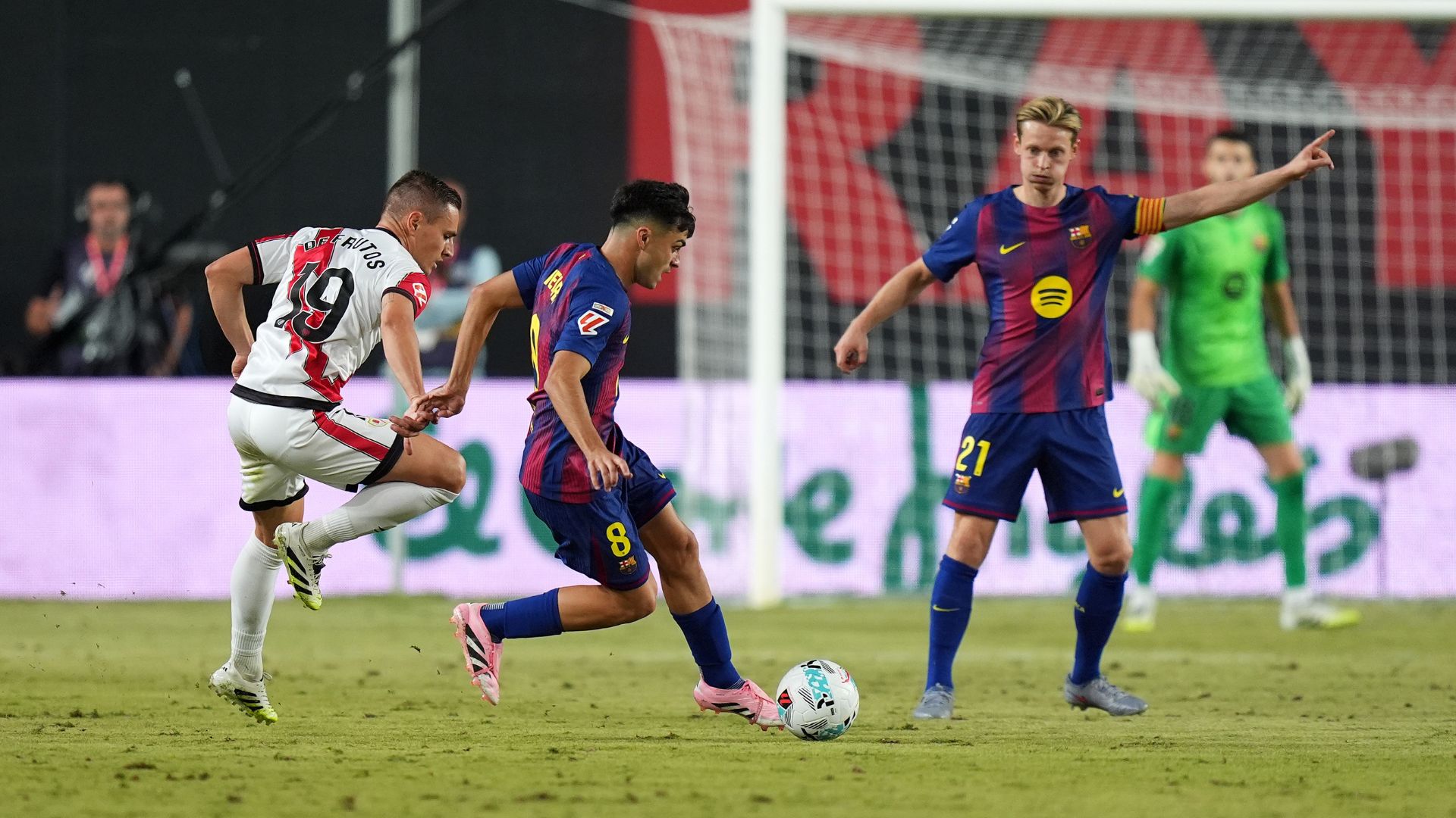 Joan Garcia 10, Pedri 9.0. Rayo Vallecano 1 1 Barcelona: Player Ratings