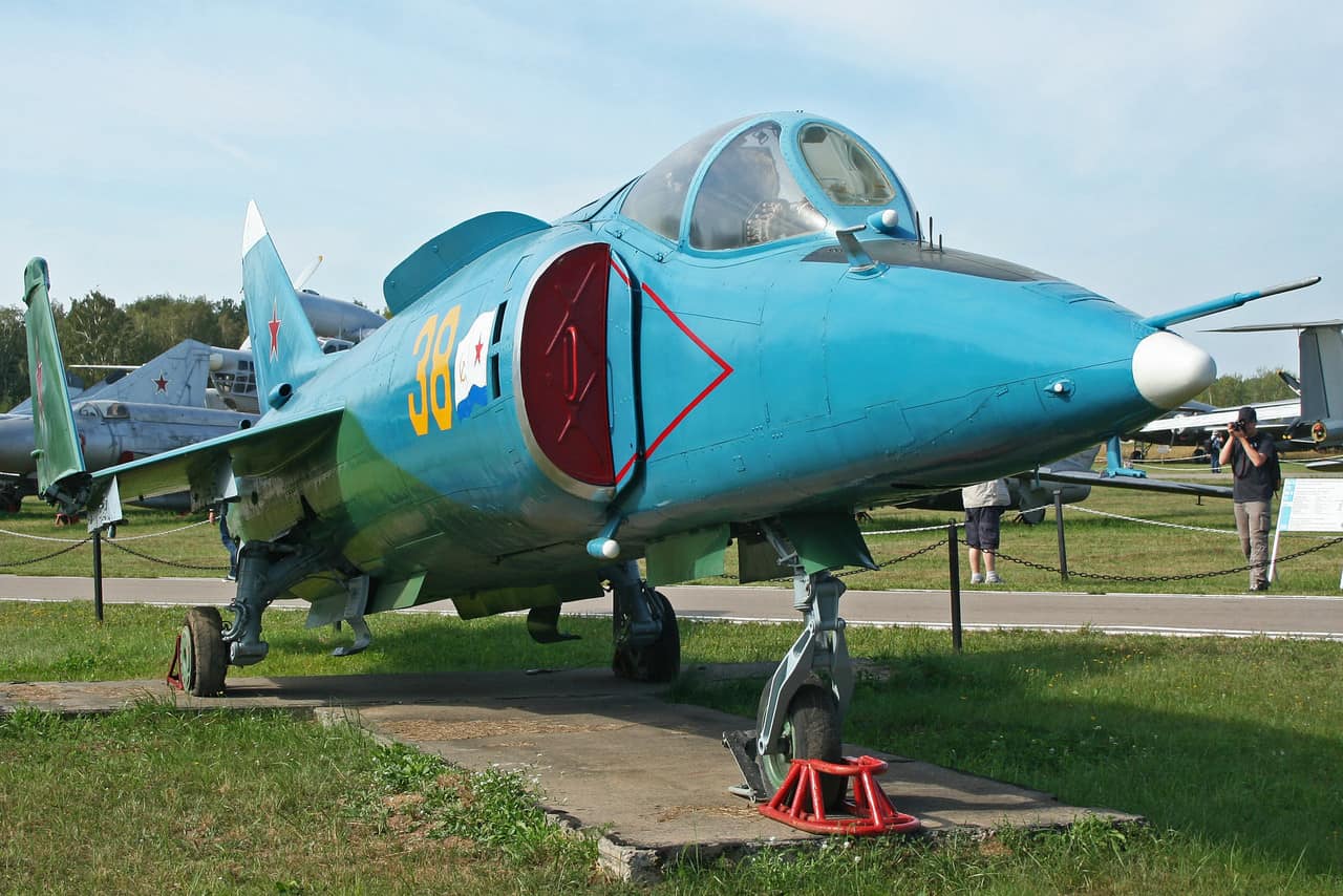 Yakovlev Yak 38, Specs, Photo Gallery, History