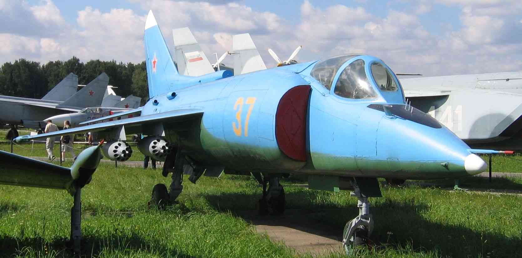 Yakovlev Yak 38