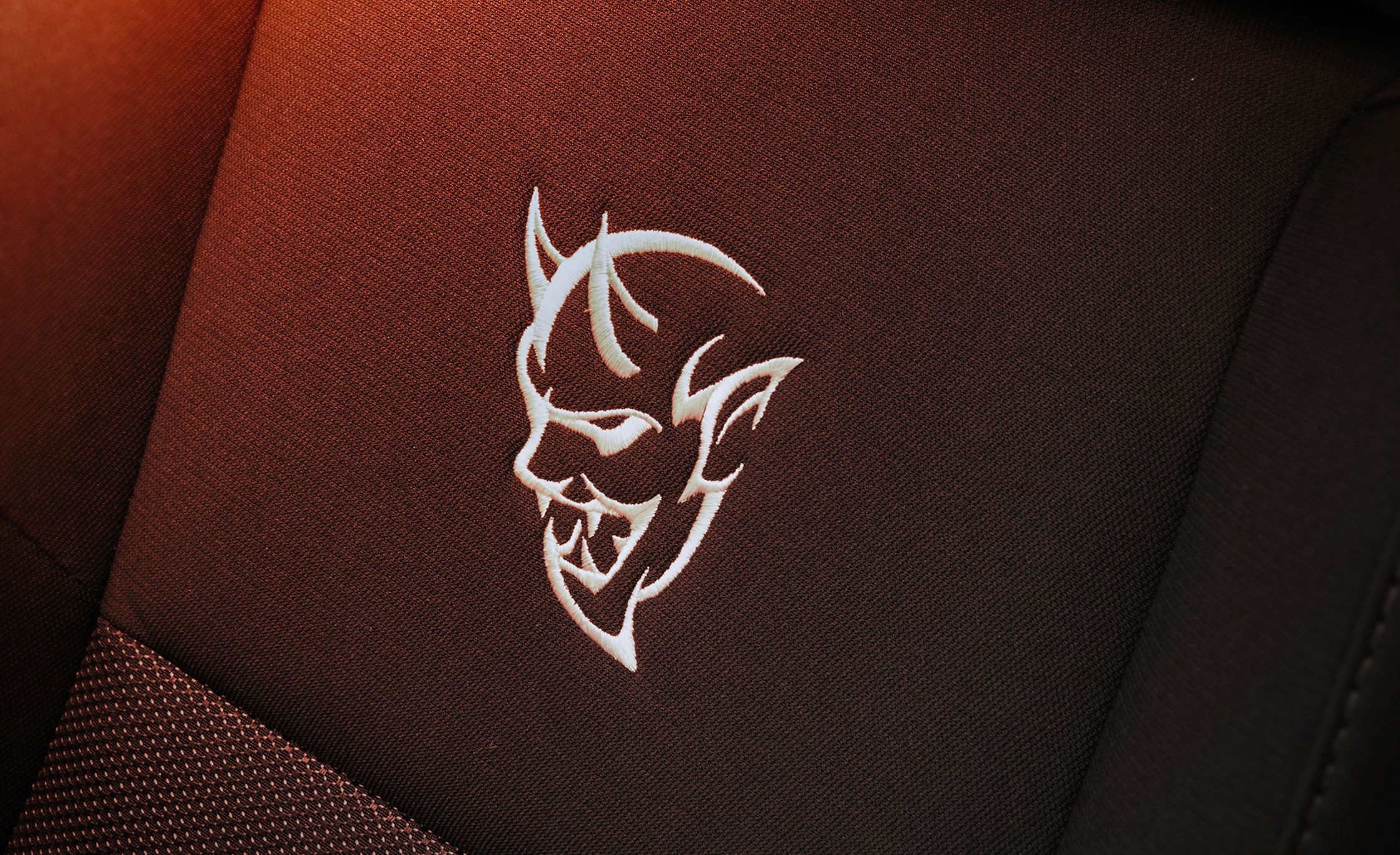 Srt Logo Wallpaper