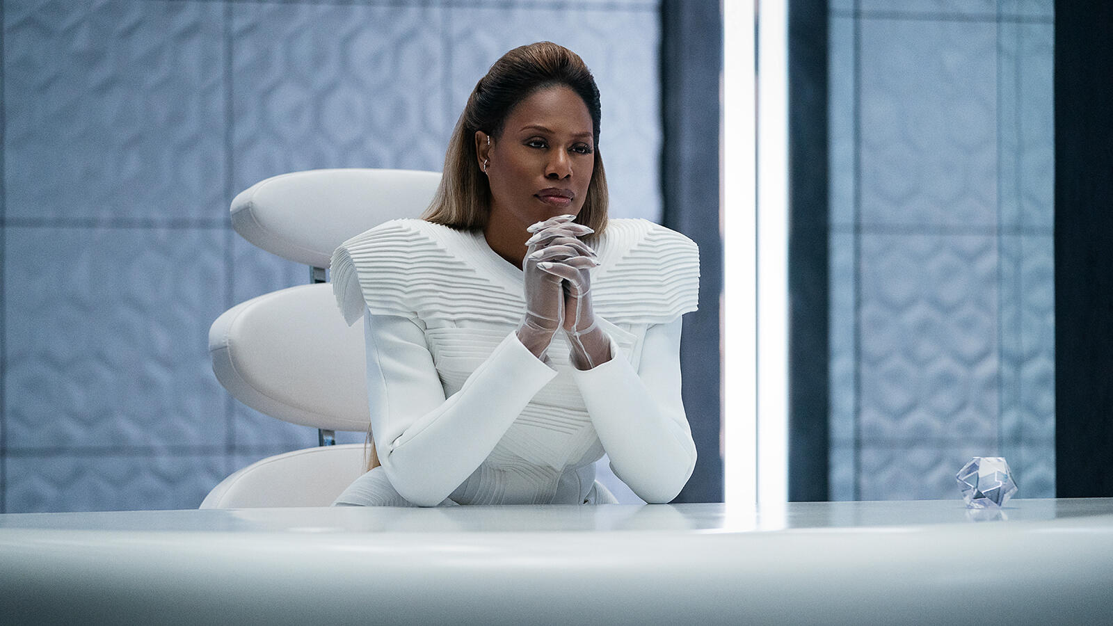 Uglies Review: Netflix Movie Is a Disappointingly Shallow Attempt at YA Dystopian Drama