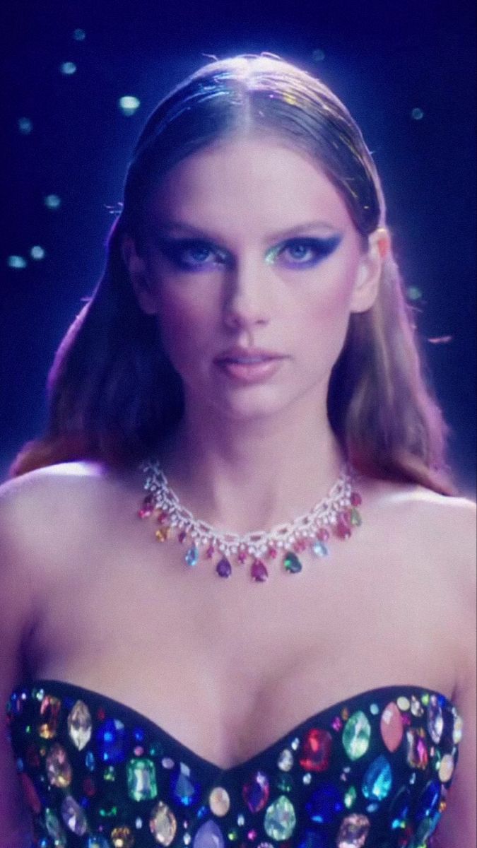 Taylor Swift Bejeweled Music Video Wallpaper Lockscreens