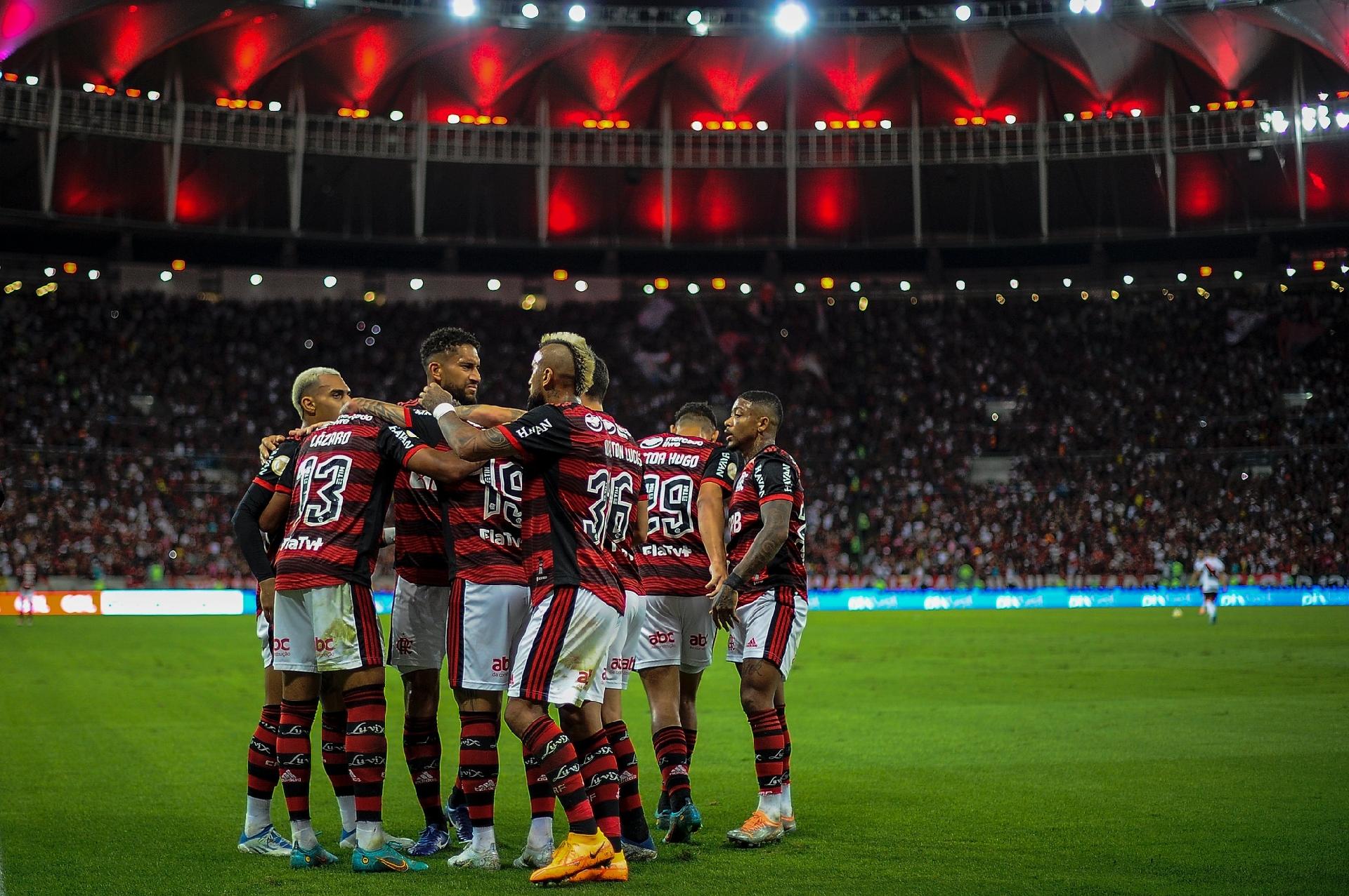Flamengo fica com menos da metade da receita obtida no Maracanã no ano