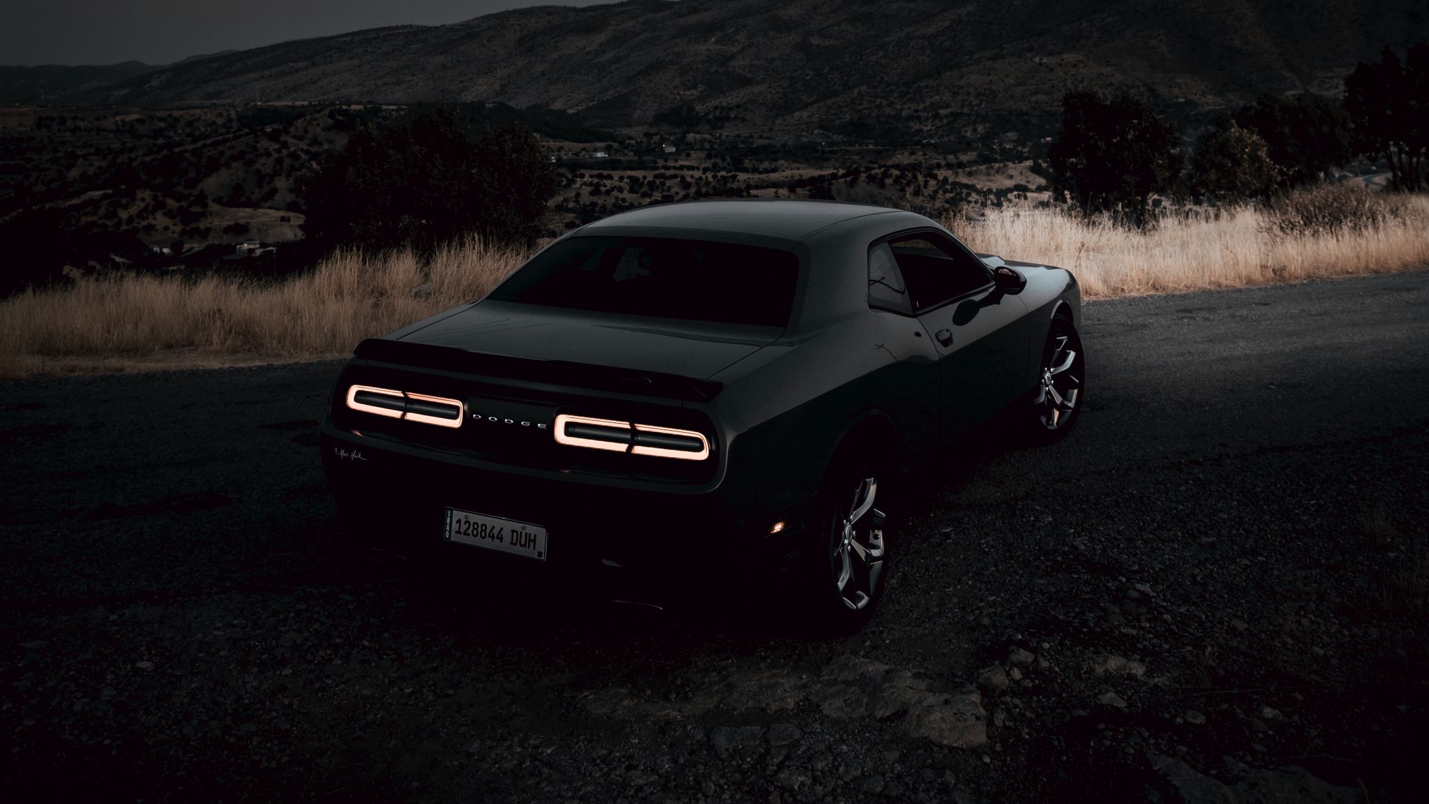 Download wallpaper 2048x1152 dodge challenger, dodge, car, black, tailights, night ultrawide monitor HD background