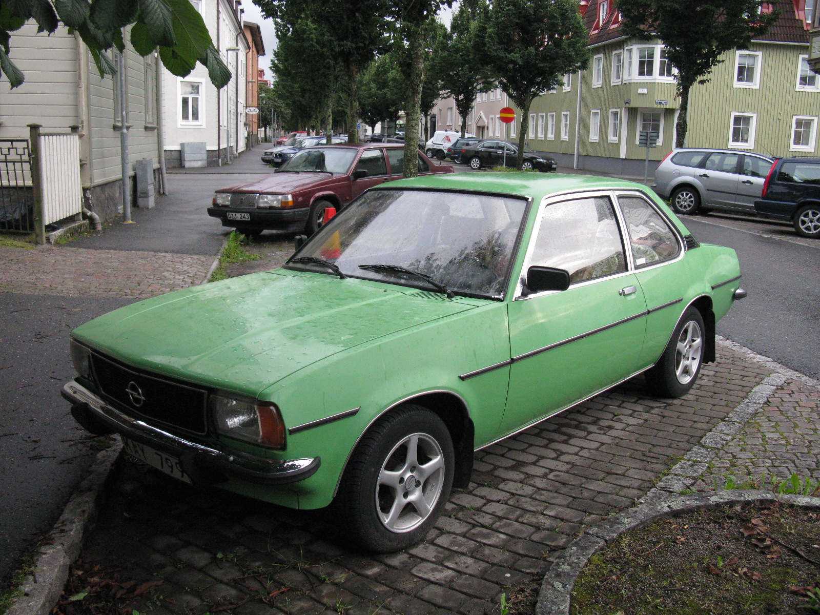 Opel Ascona 1